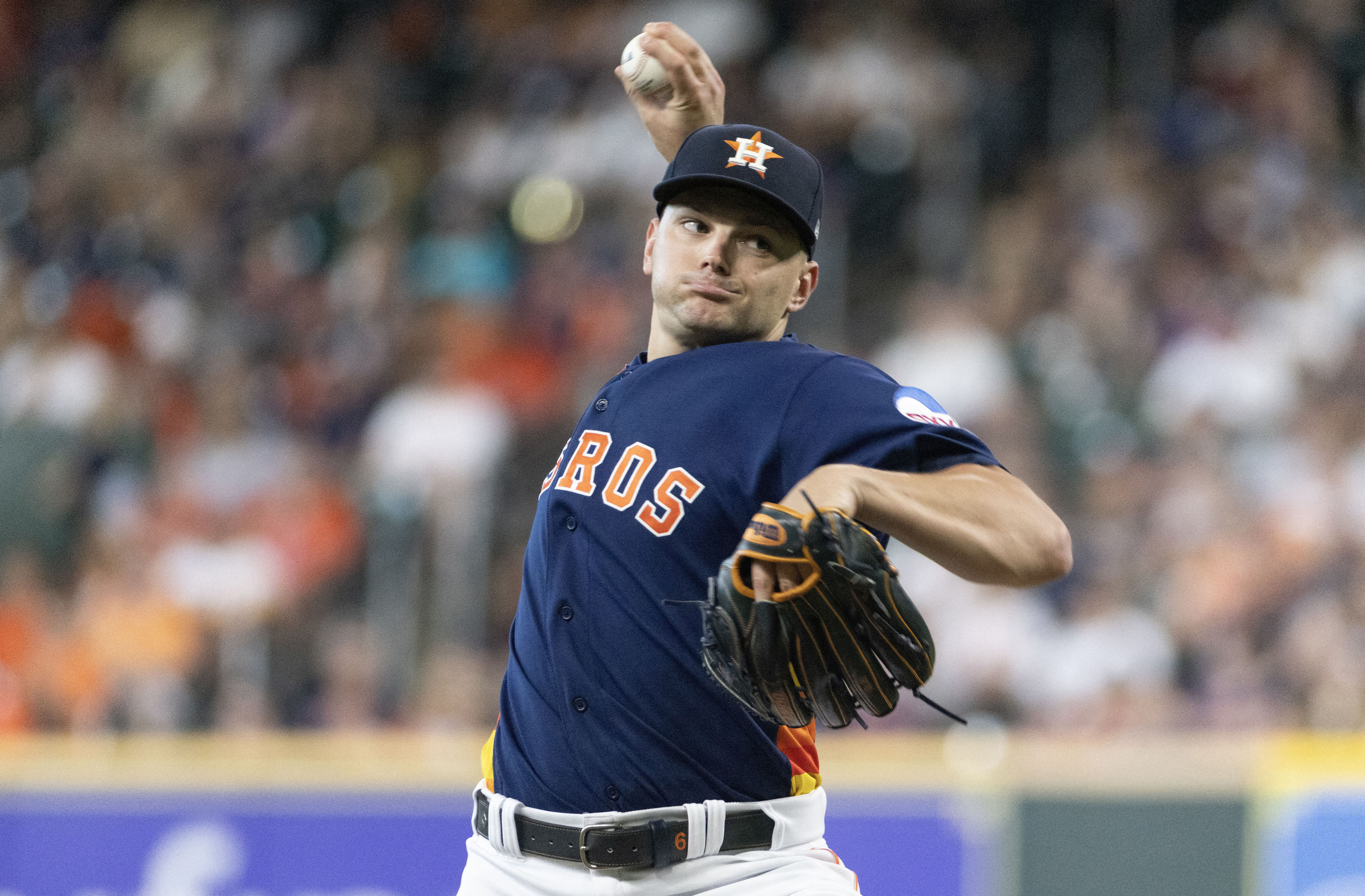 Logan Gilbert, Mariners too strong for Astros