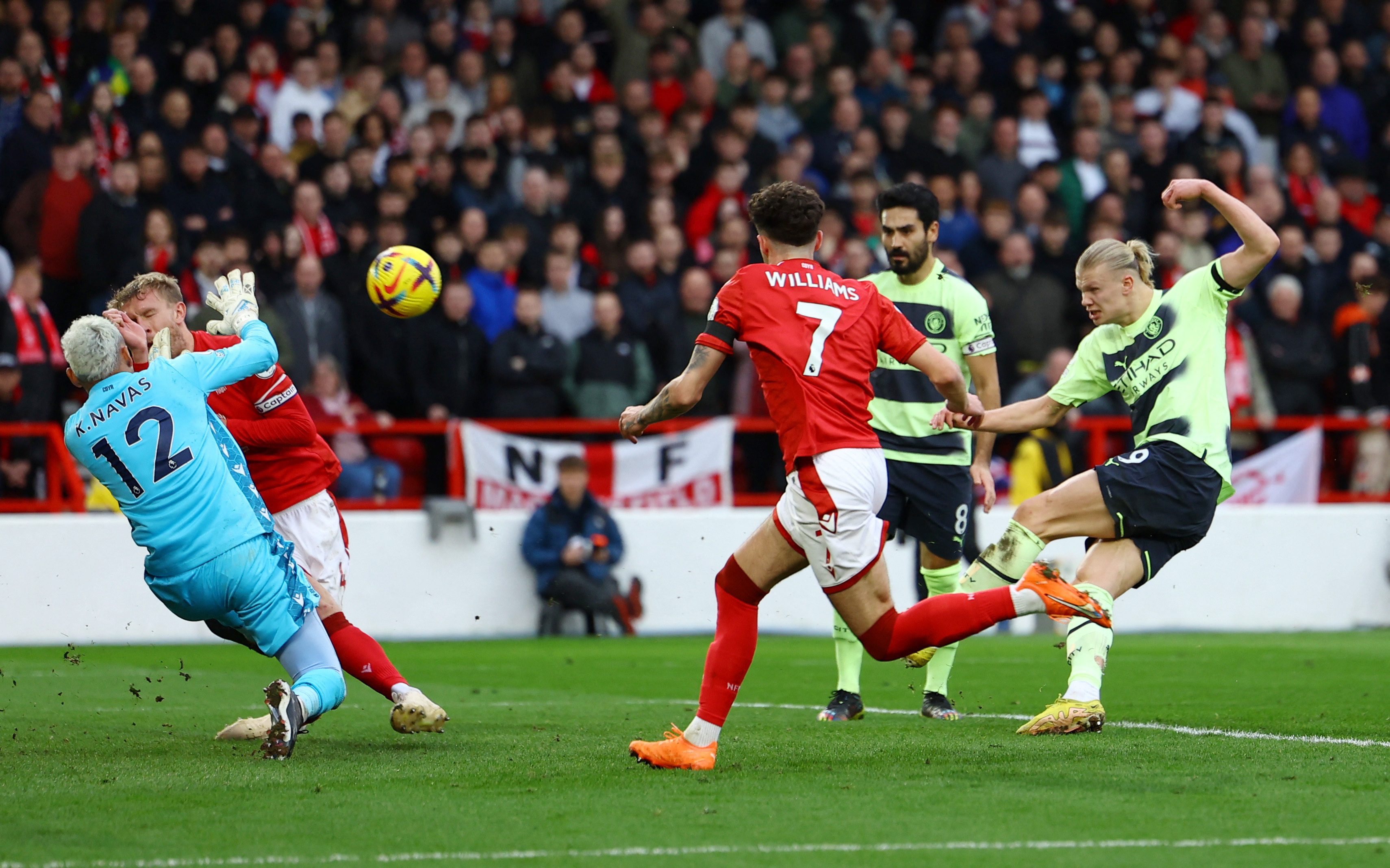 THE TITLE RACE IS ON!, Arsenal v Man City