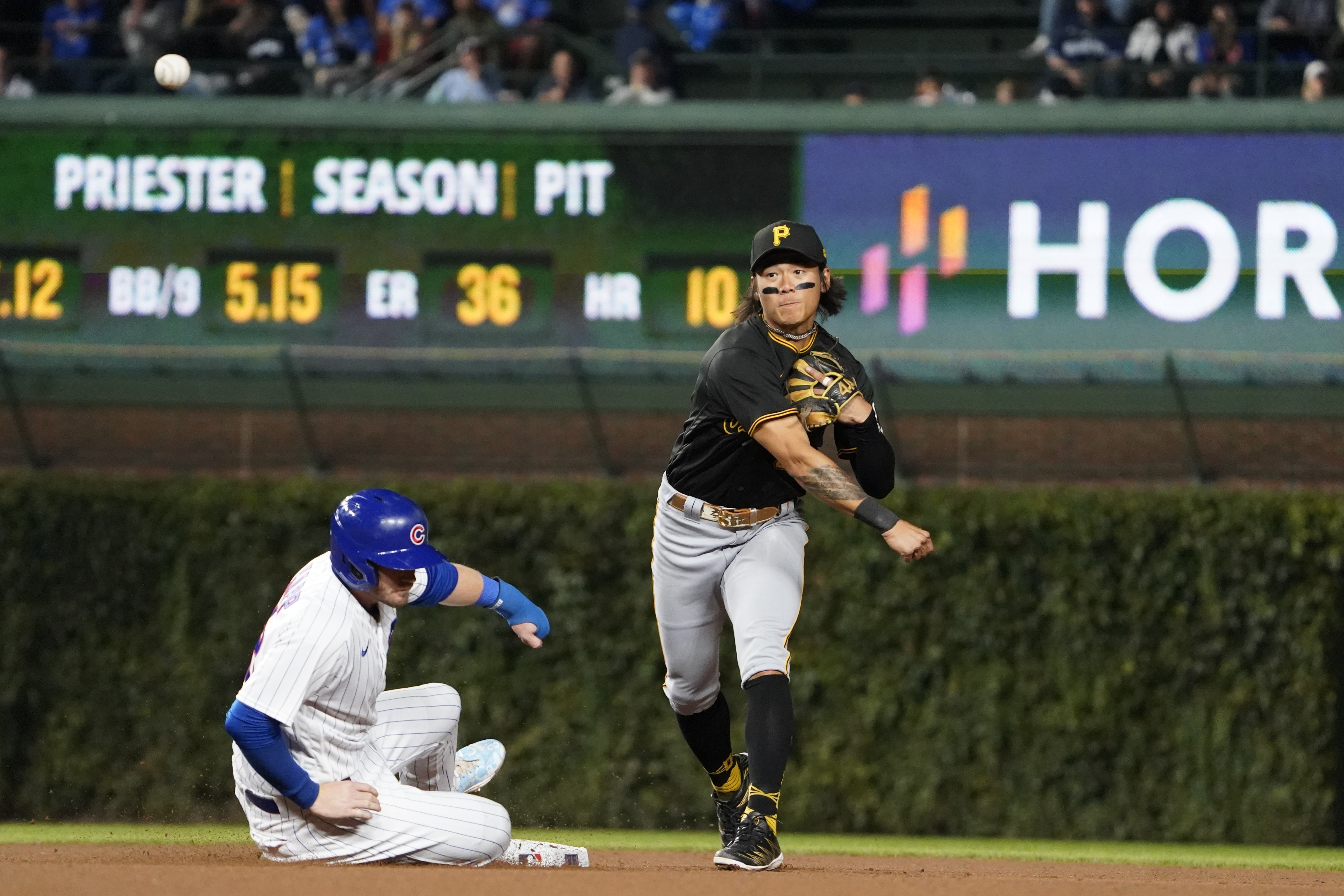 Dansby Swanson Game-Used Jersey - 1 BB, 1 R - Pirates vs. Cubs - 8