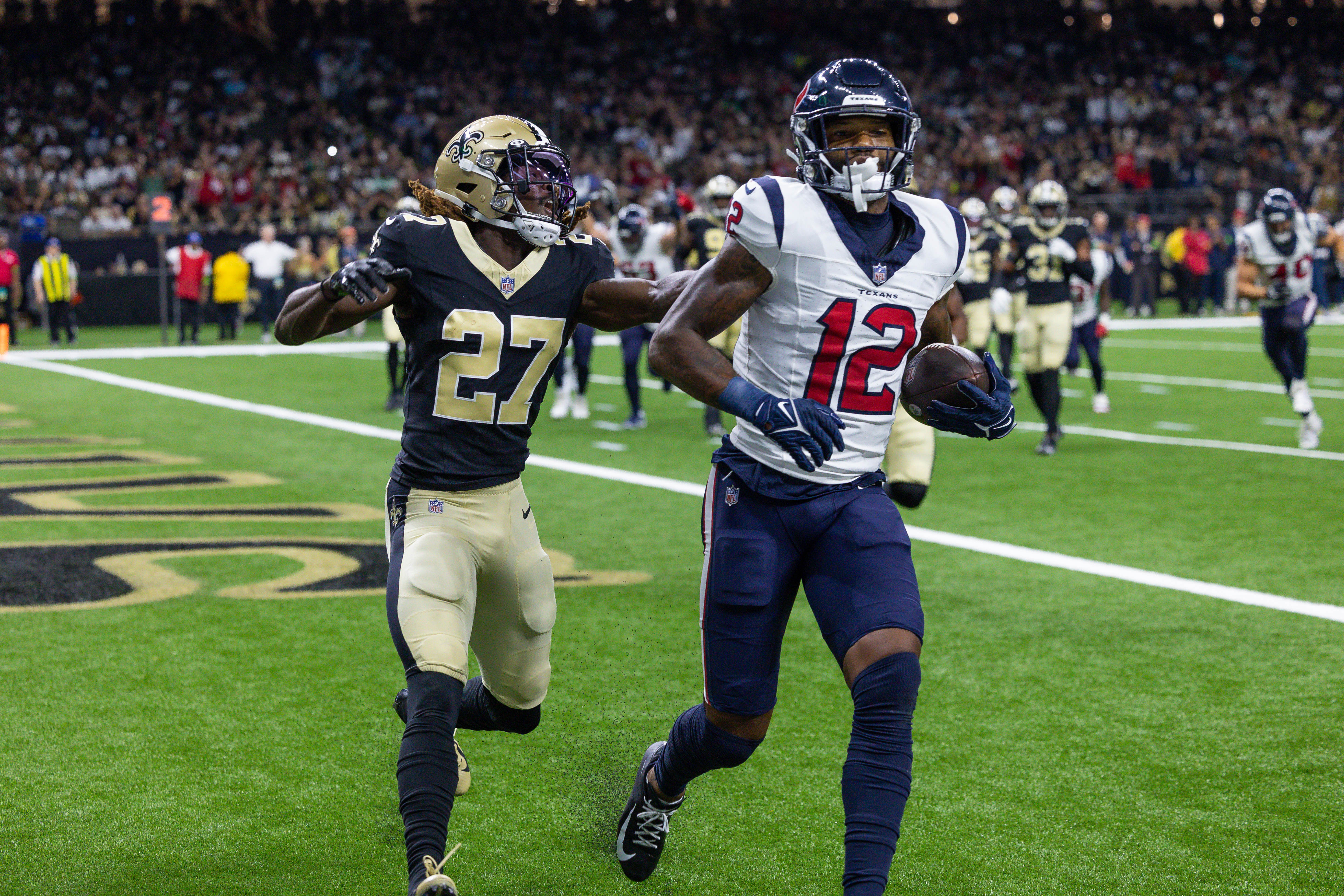 Late interception gets Texans past Saints, 17-13