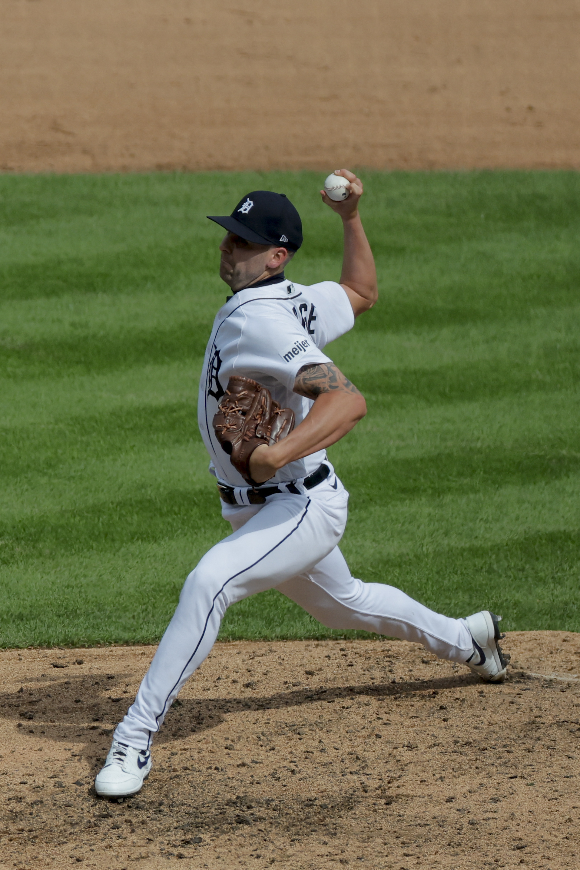 Three Tigers pitchers combine to no-hit the Blue Jays - Los Angeles Times