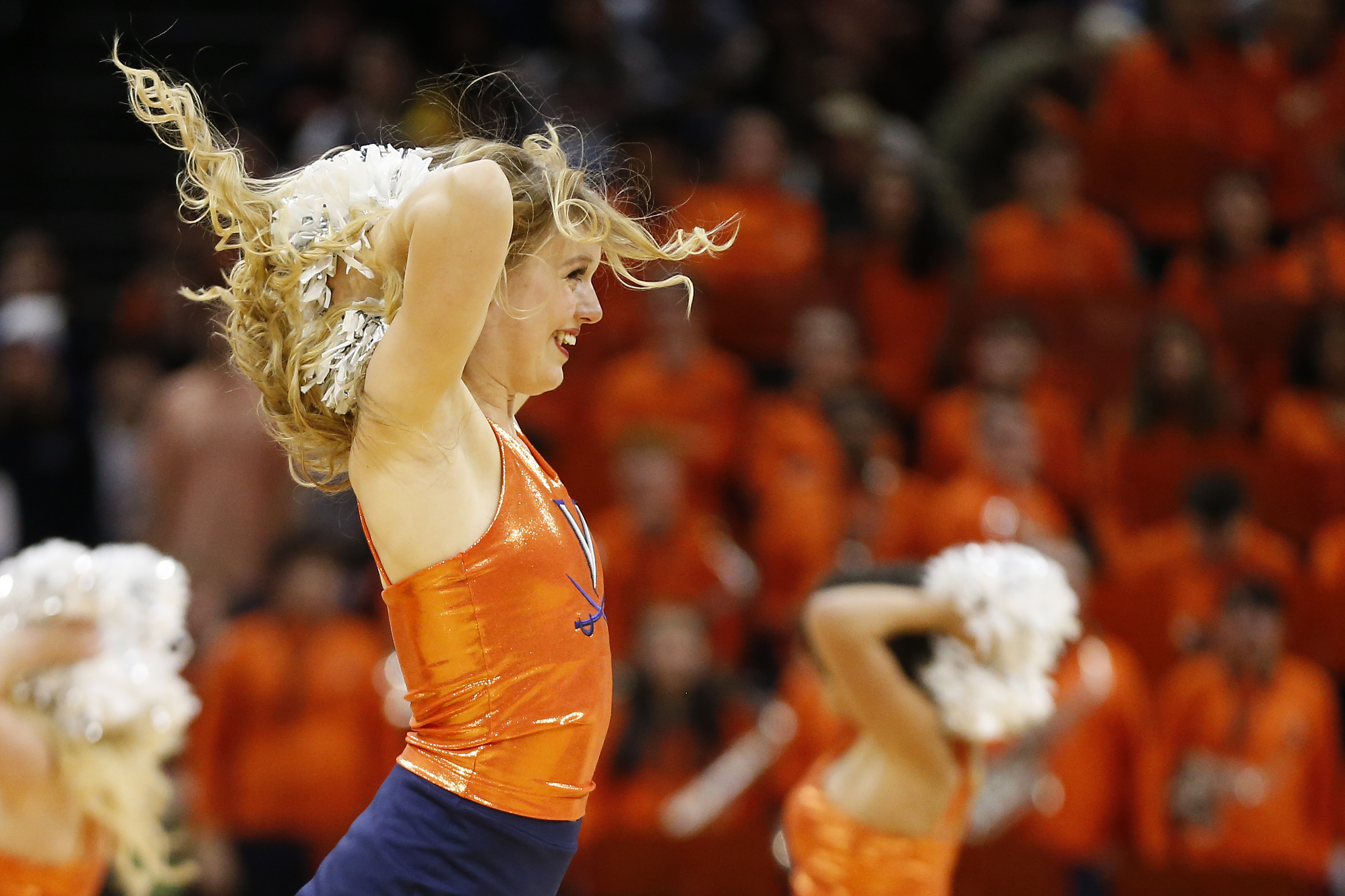 Virginia Downs Notre Dame To Extend Home Win Streak | Reuters