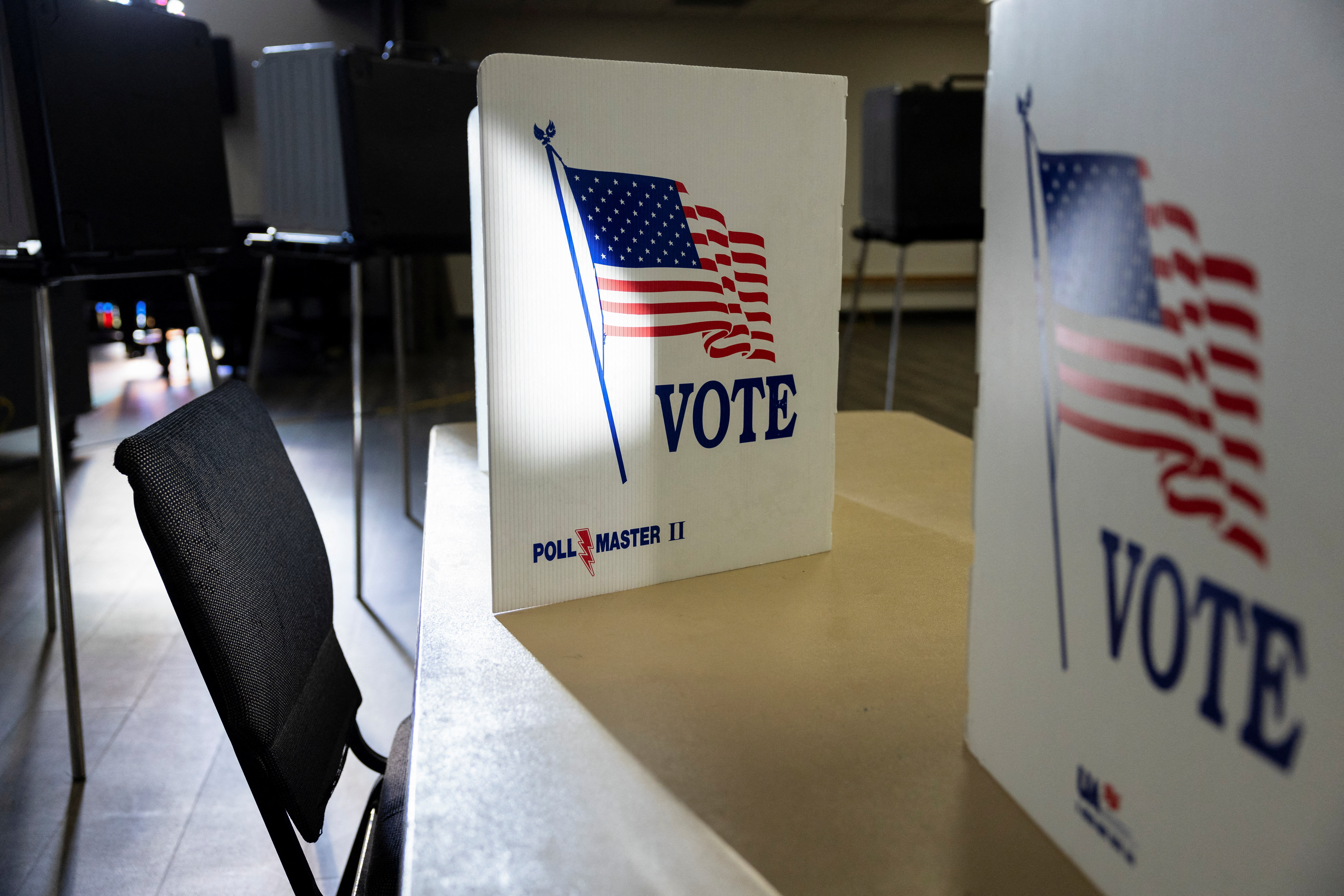 Democratic and Republican parties hold primary elections in Ohio
