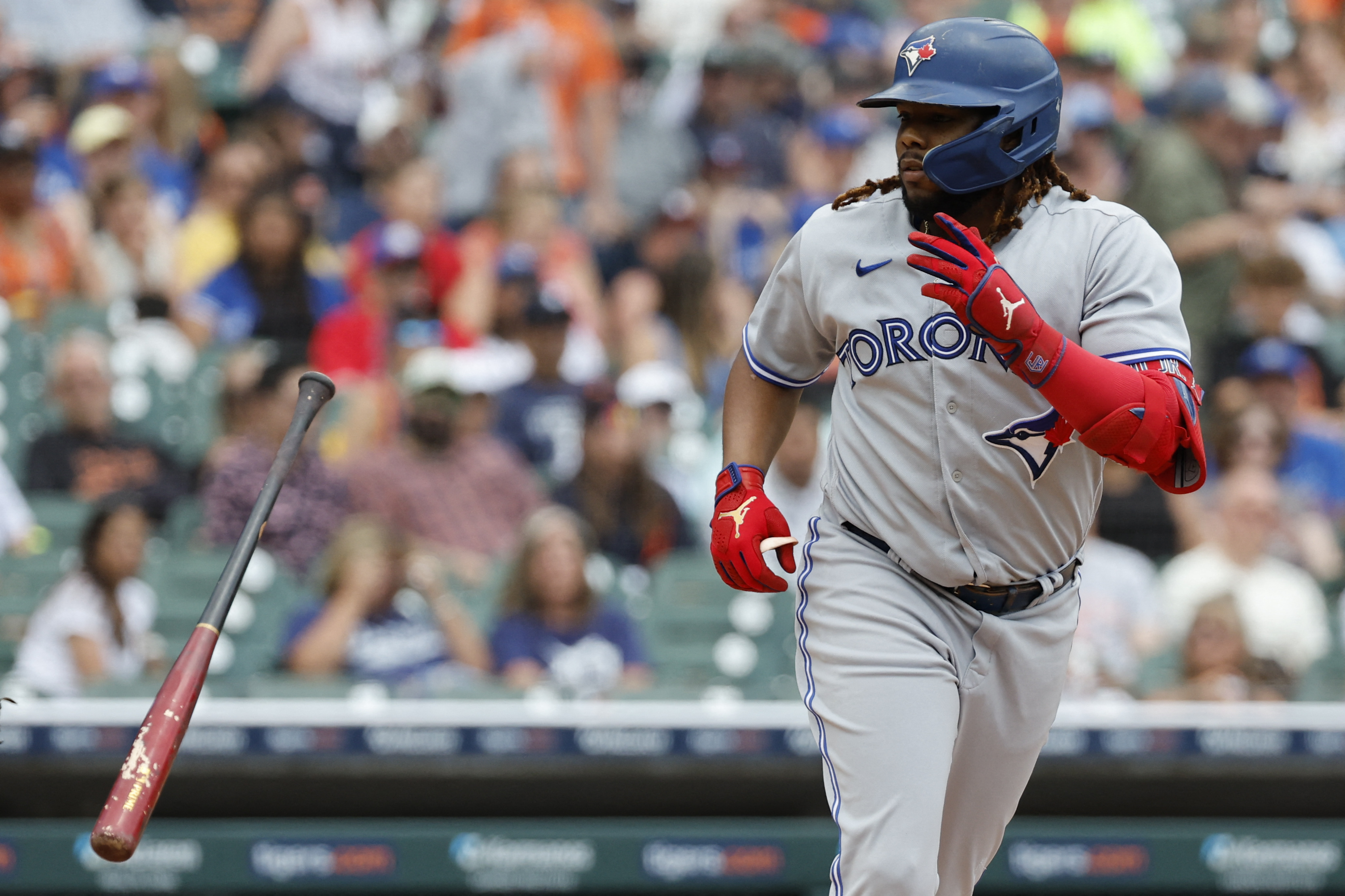 Blue Jays rally to beat Tigers in 10 innings