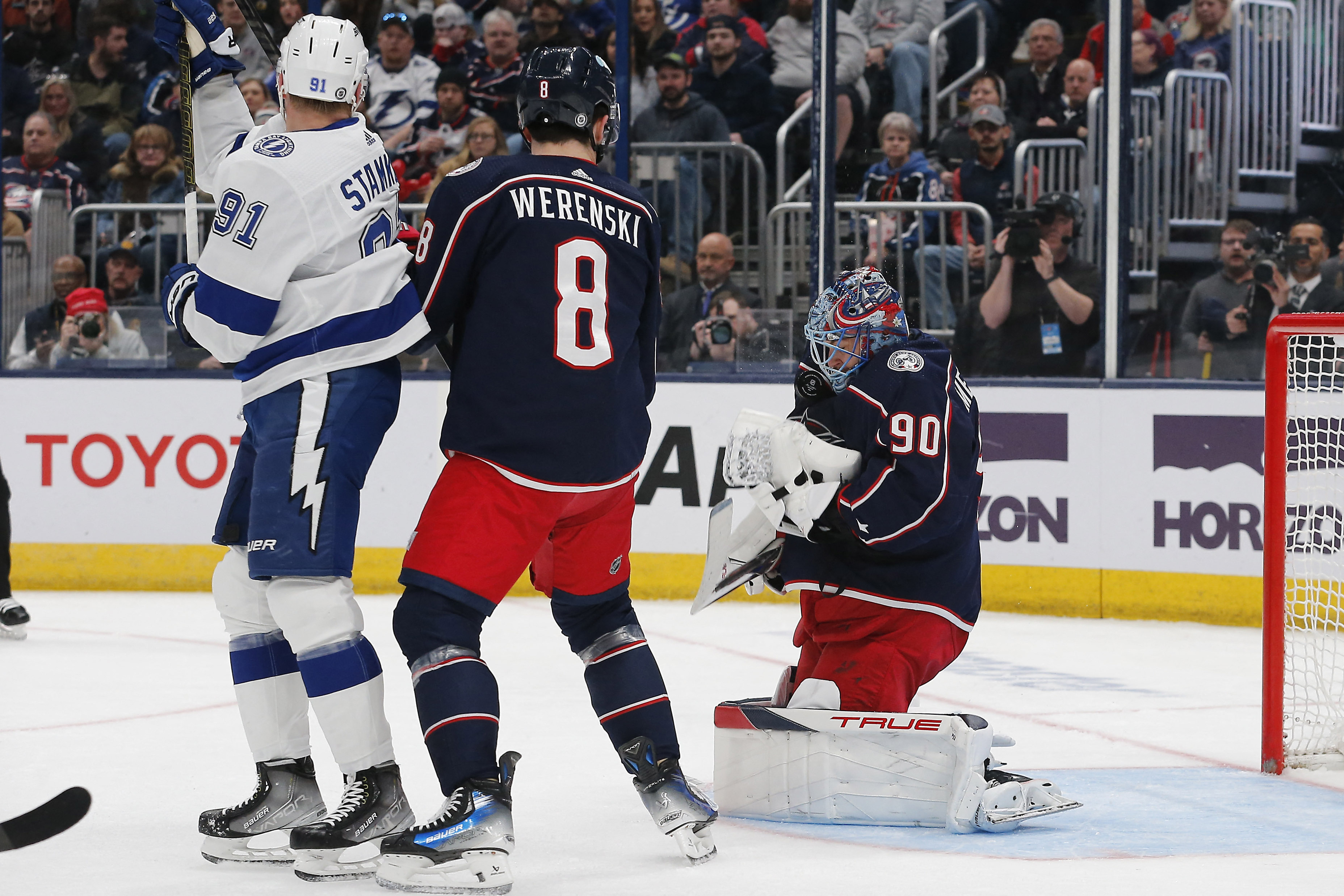 Lightning Top Blue Jackets To End Skid | Reuters