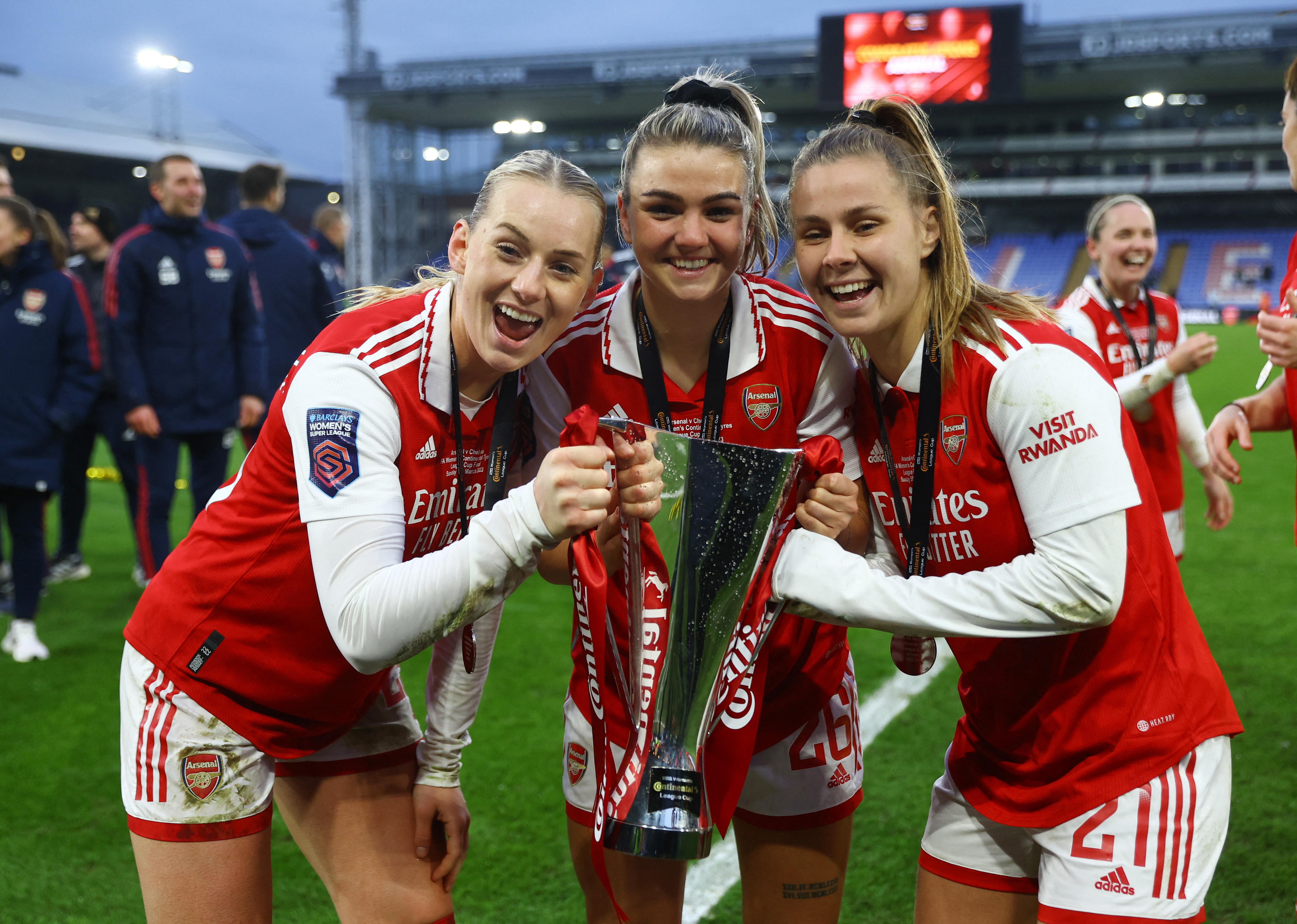 Arsenal beat Chelsea in FA Women's League Cup final - Futbol on