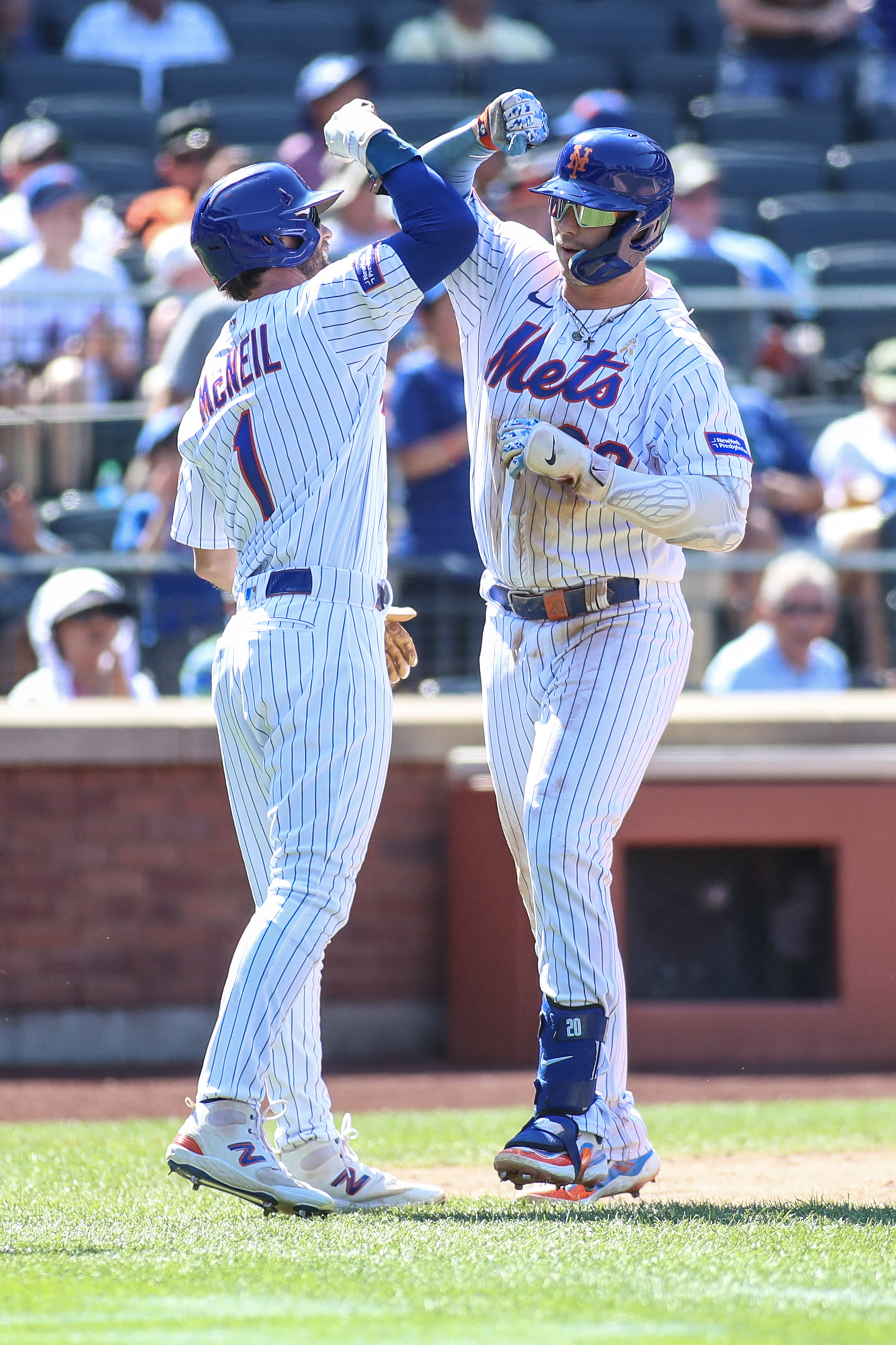 Pete Alonso (2 HRs), Mets Win Rubber Match Over Mariners | Reuters