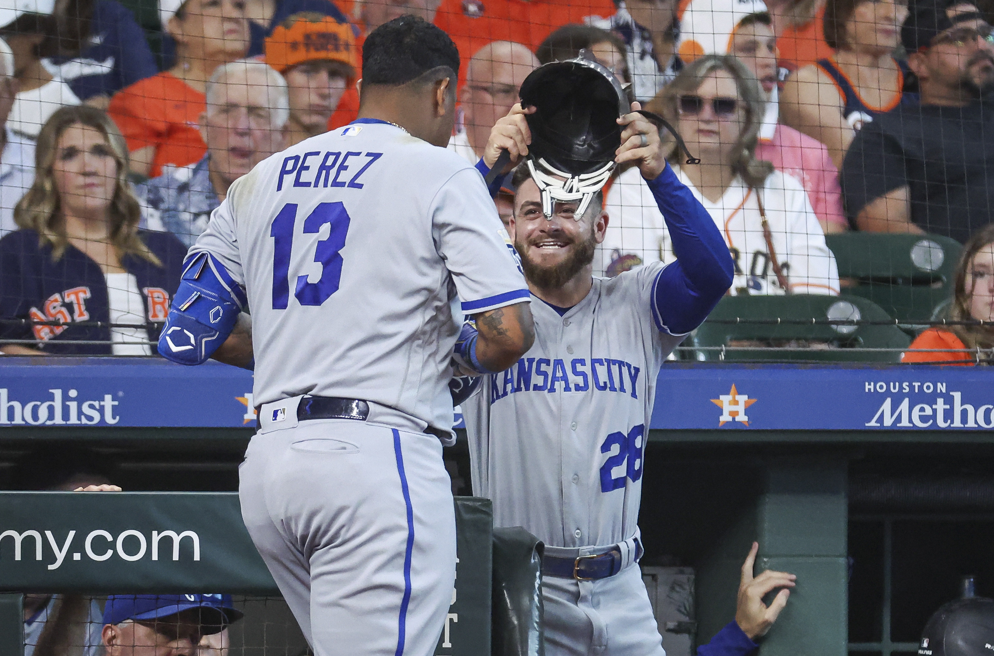 MLB roundup: Lowly Royals finish 3-game sweep of Astros