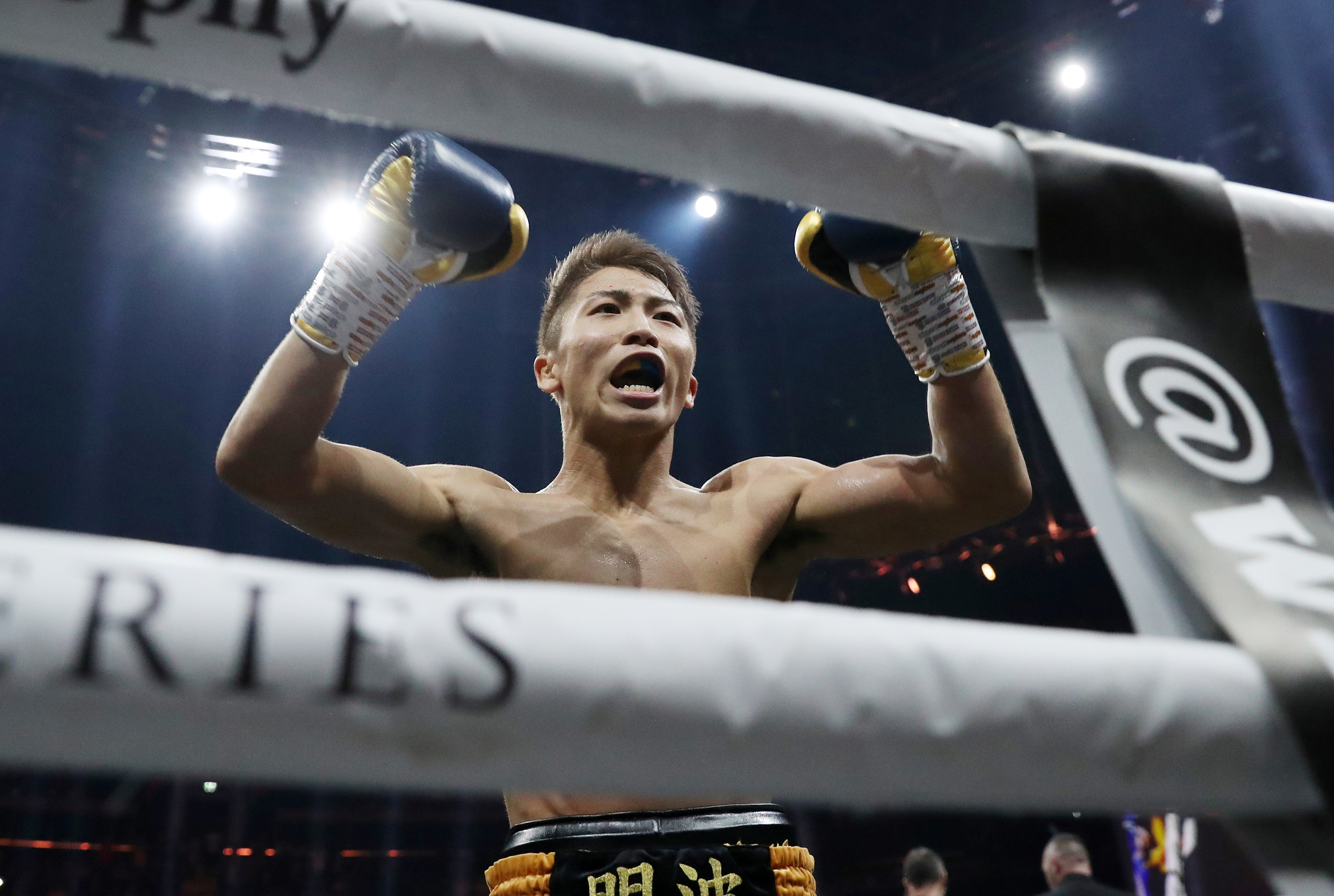2023 BBM CROWN クラウン ボクシング 井上尚弥 30枚限定