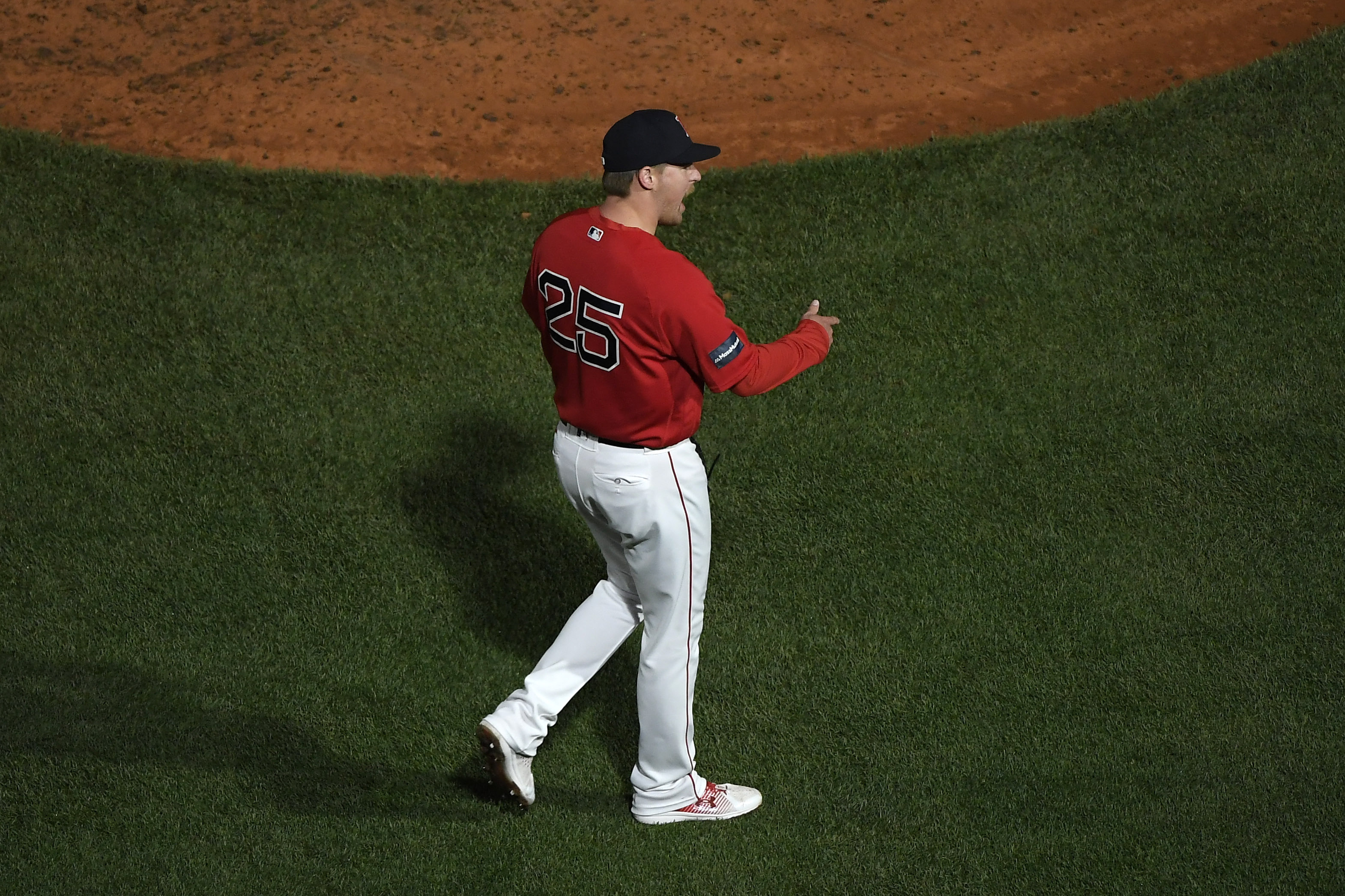 Wong erupts for two home runs, leads Red Sox past Blue Jays 7-6