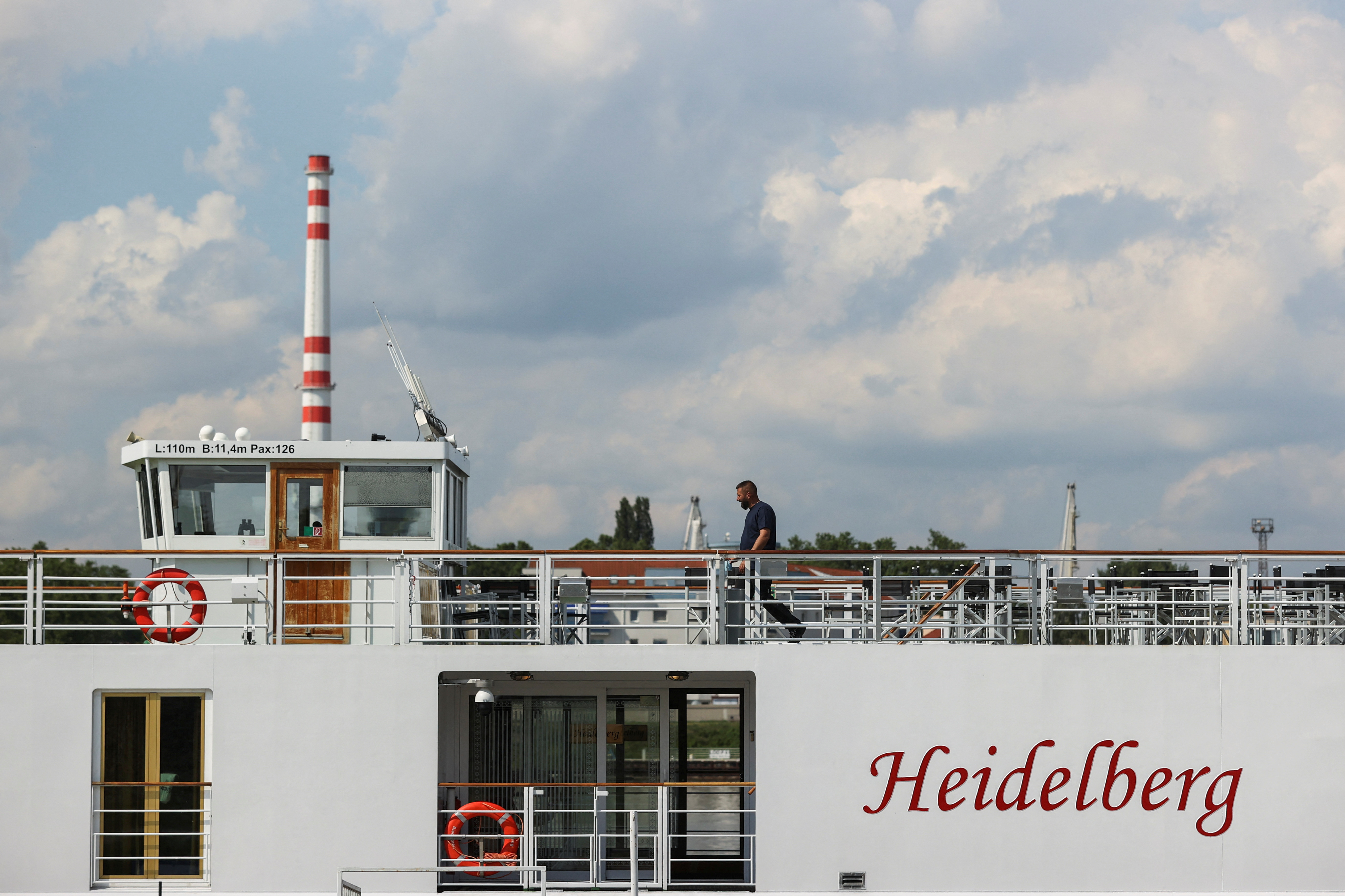 Hungary detains captain of cruise ship involved in Danube