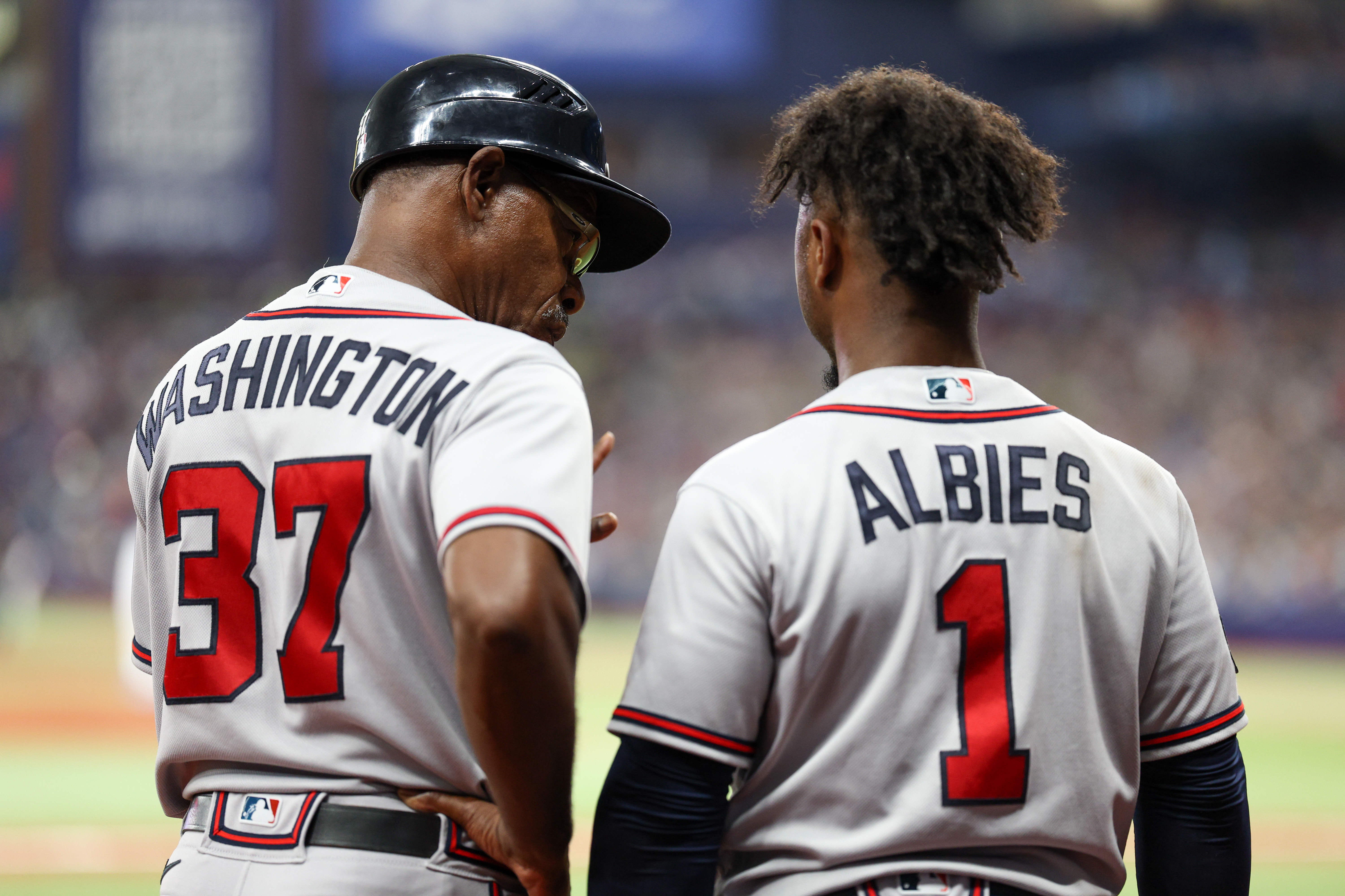 Braves' Spencer Strider gives Sean Murphy his flowers after 3-RBI