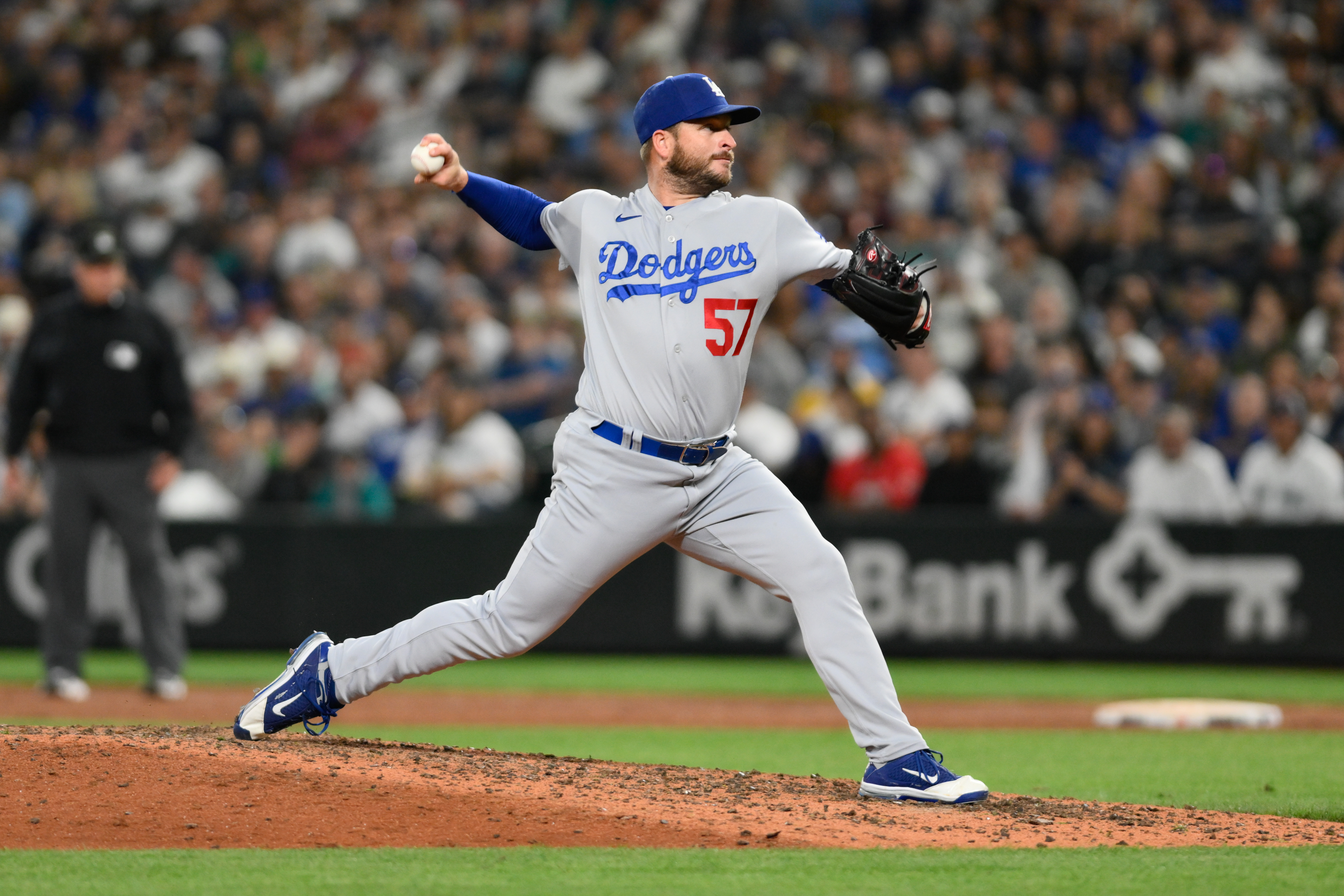 Dodgers clinch National Leage West title for 10th time in 11 seasons with  6-2 win over Seattle - ABC7 Los Angeles