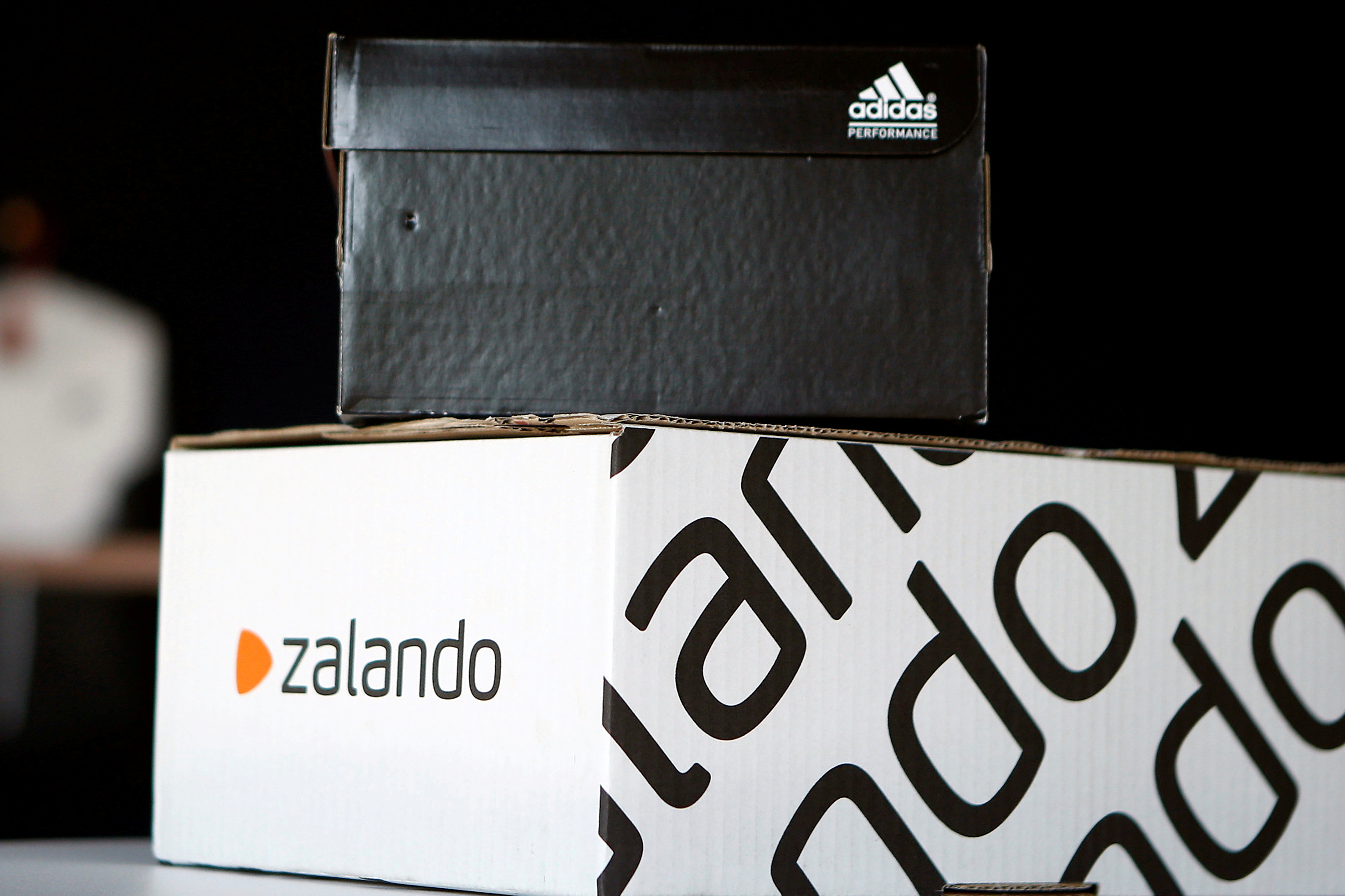 Online retailer Zalando returns to growth thanks to premium brands ...