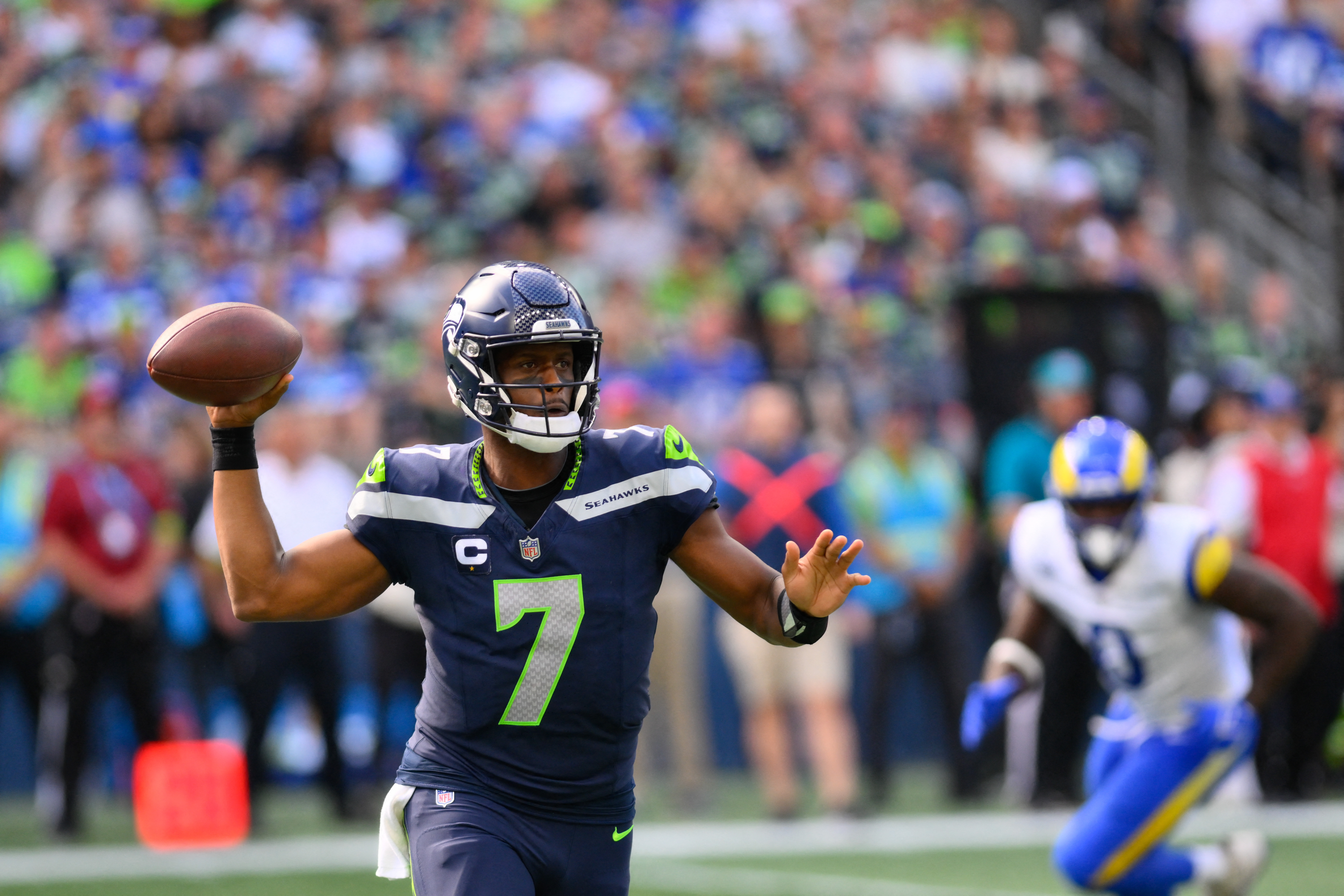 NFL: Los Angeles Rams beat Seattle Seahawks, Philadelphia