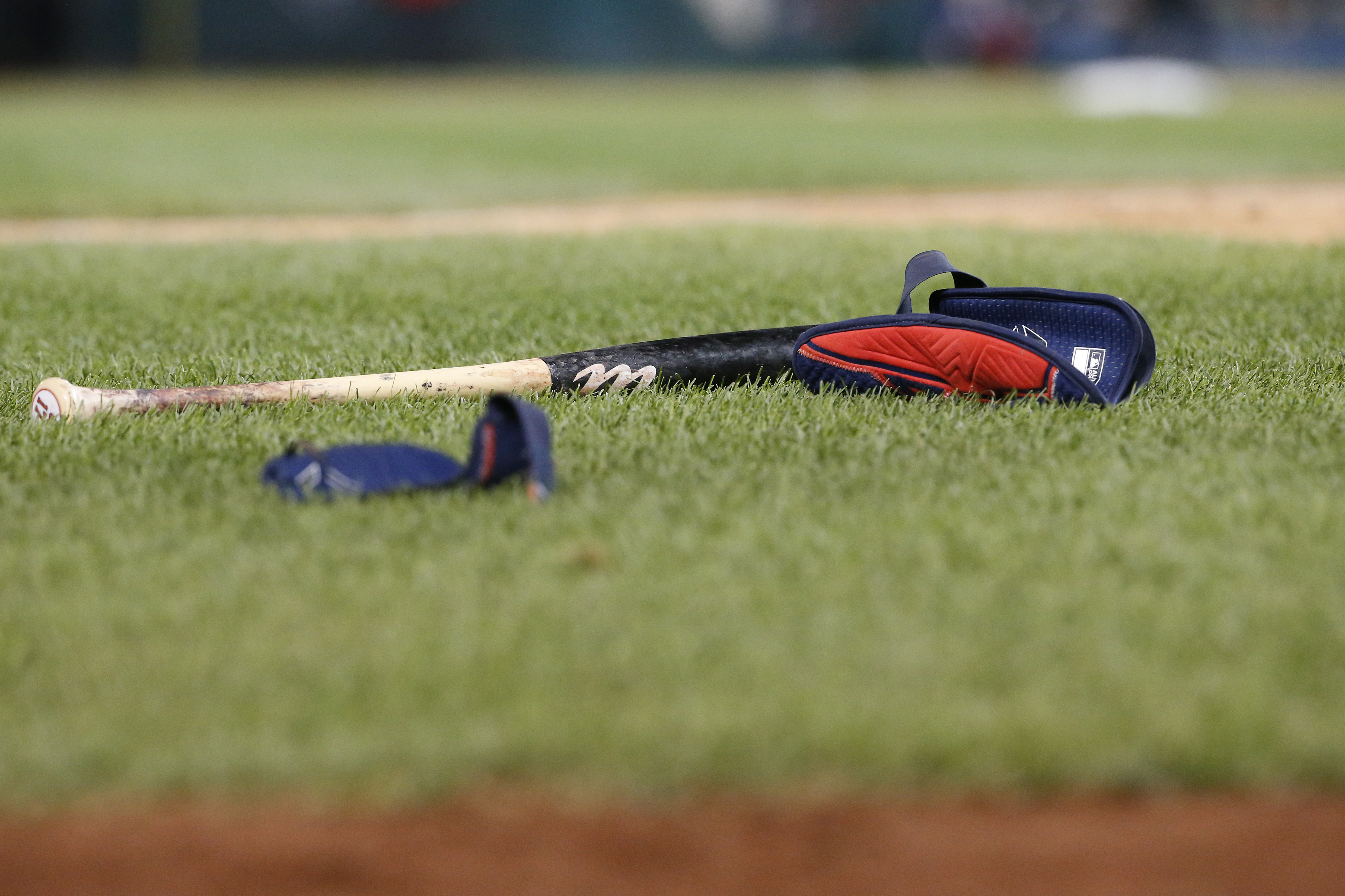 Ronald Acuna Jr. joins 40-40 club, Braves beat Nats on road