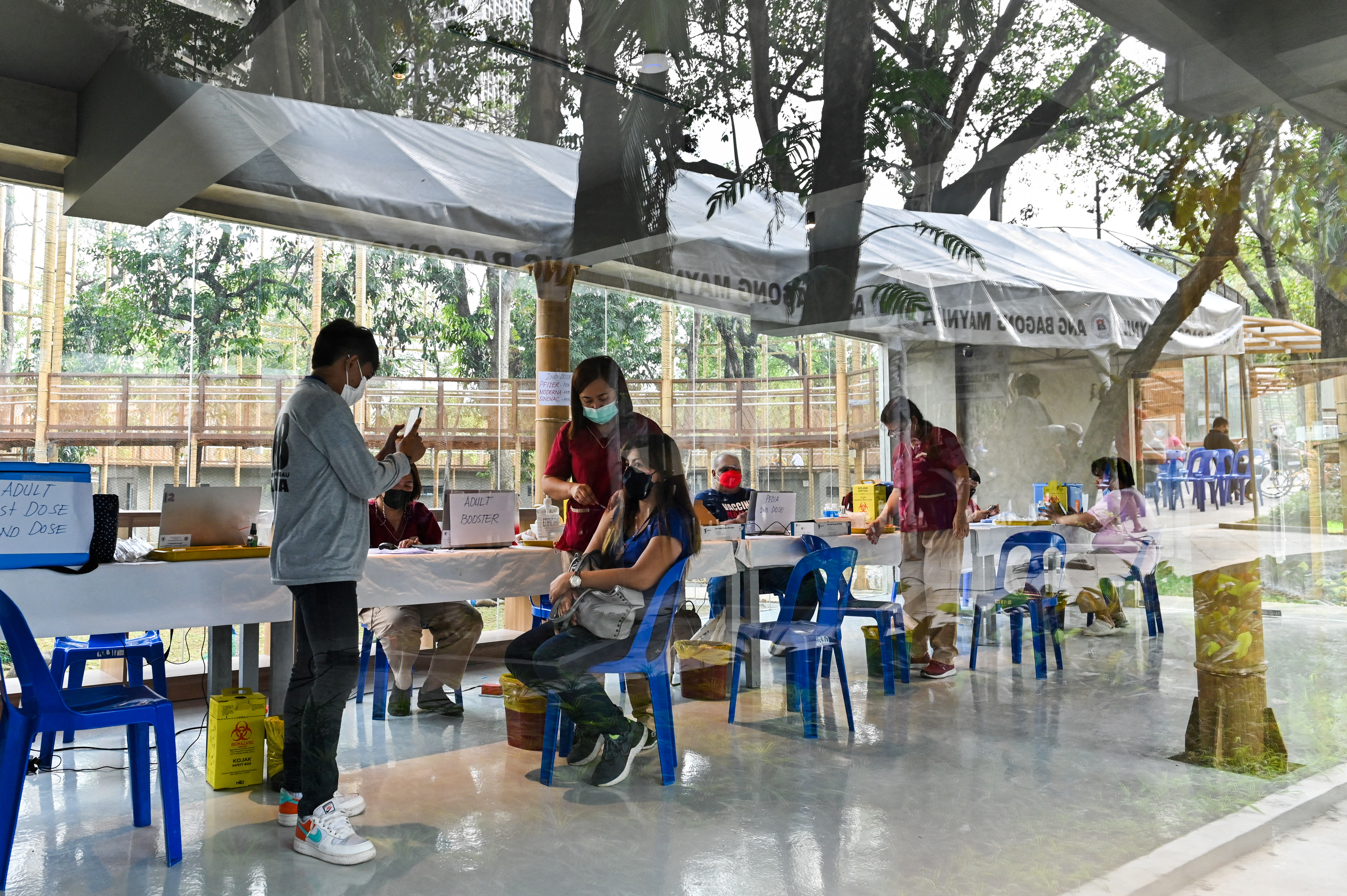 Vaccination against coronavirus disease (COVID-19) at Manila Zoo