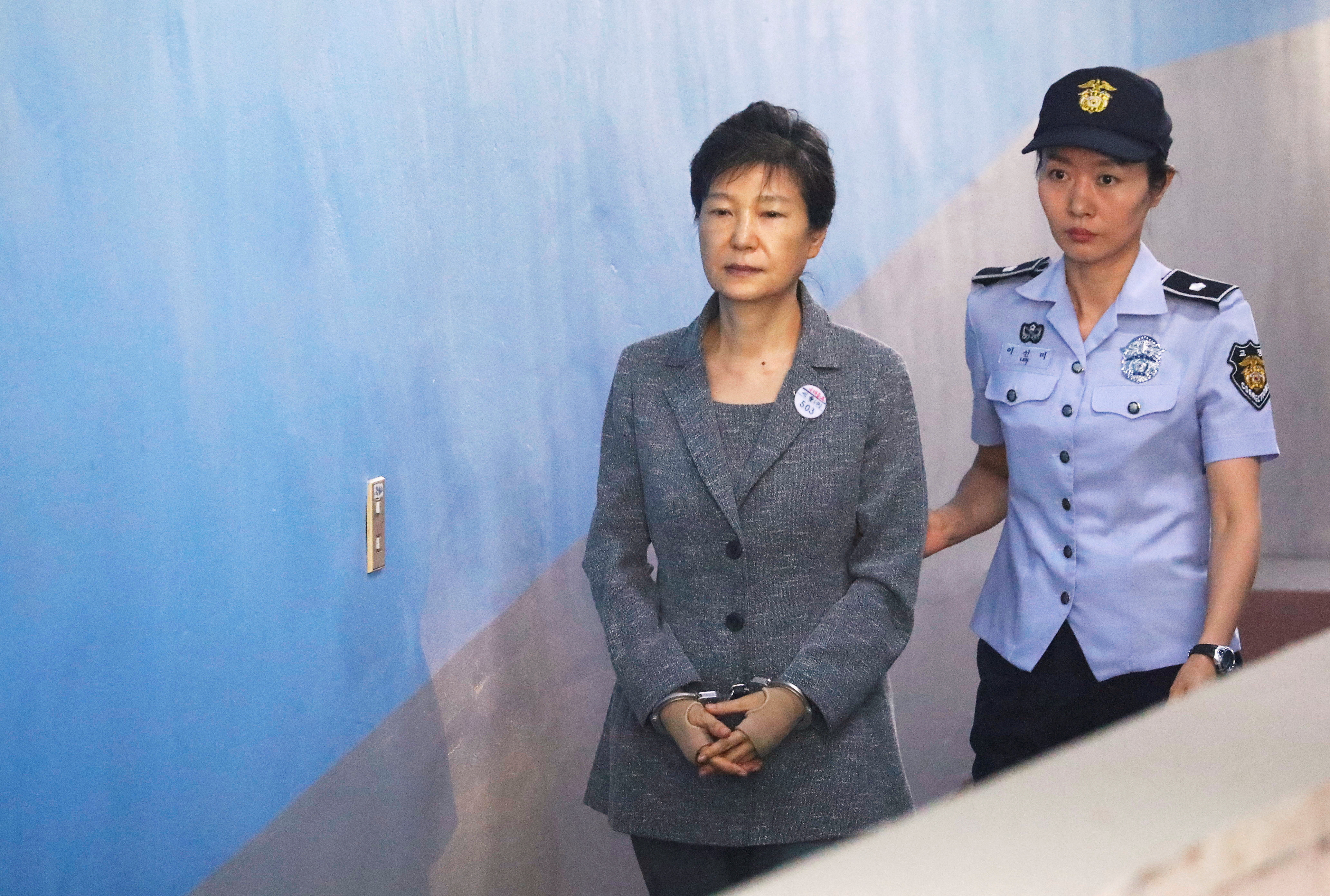 South Korean ousted leader Park Geun-hye arrives at a court in Seoul