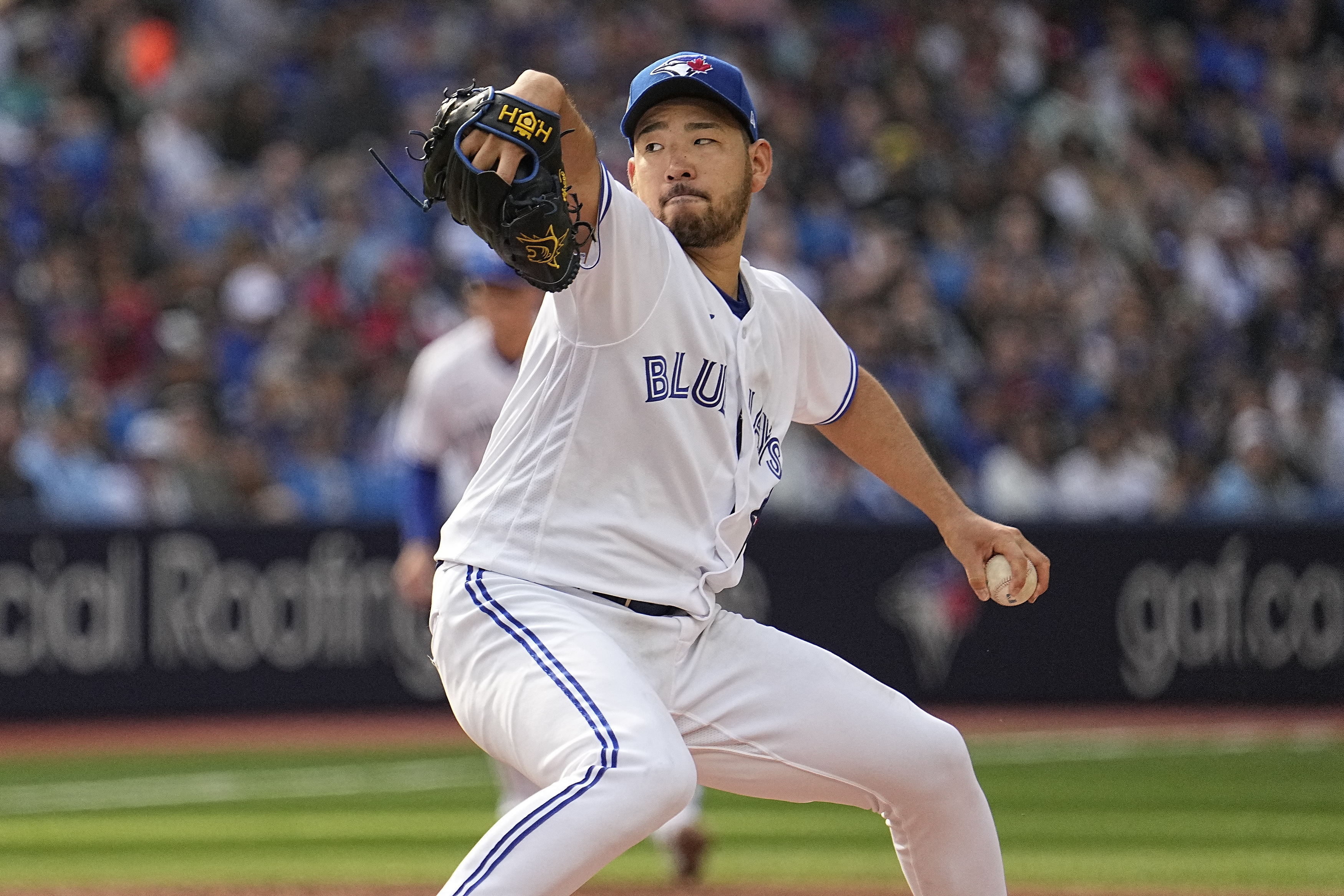 LHP Yusei Kikuchi leads Blue Jays past Rays