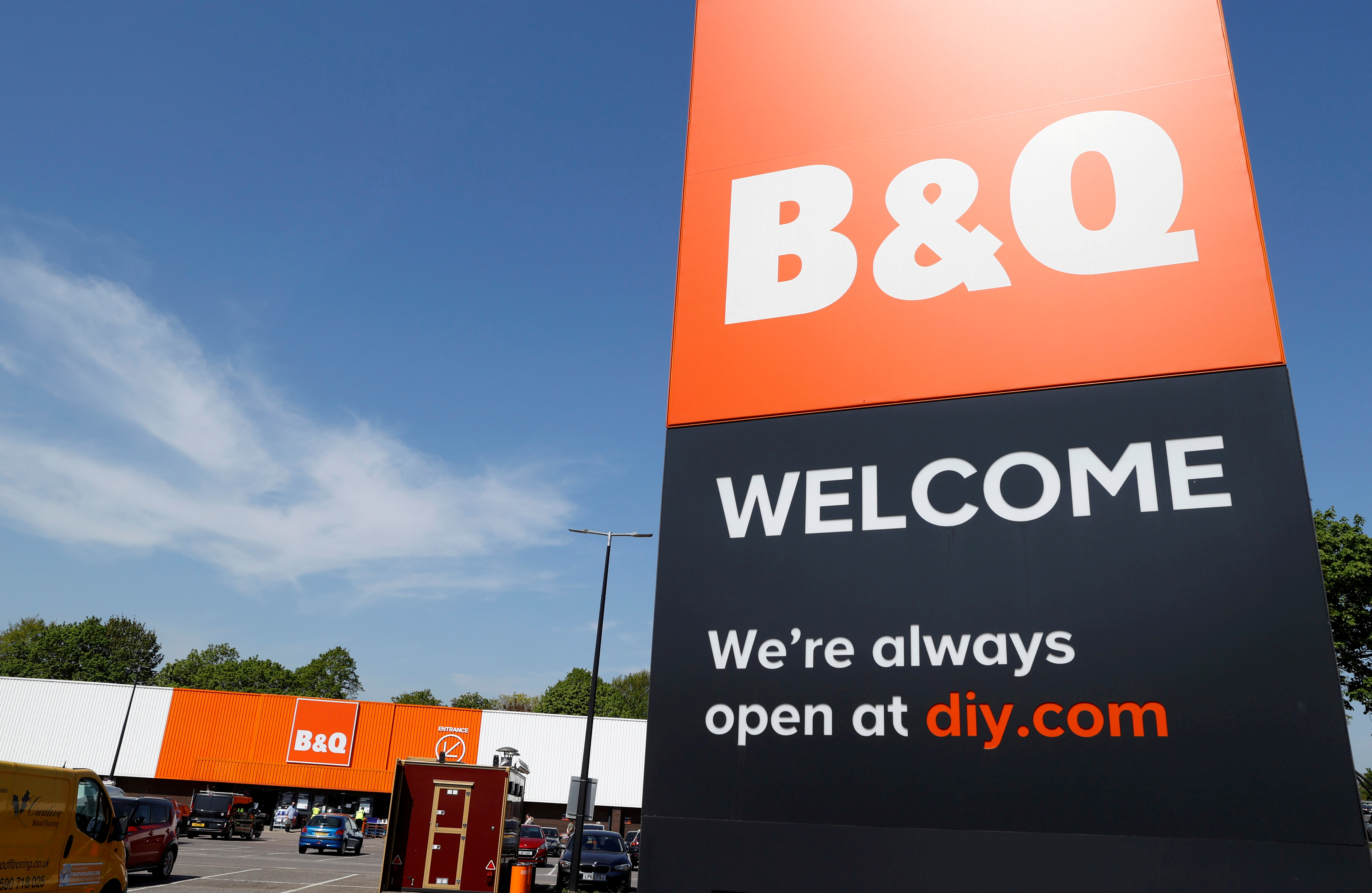 General view of a B&Q DIY store, as the spread of the coronavirus disease (COVID-19) continues, in Chiswick, London, Britain, April 23, 2020. REUTERS/John Sibley/File Photo