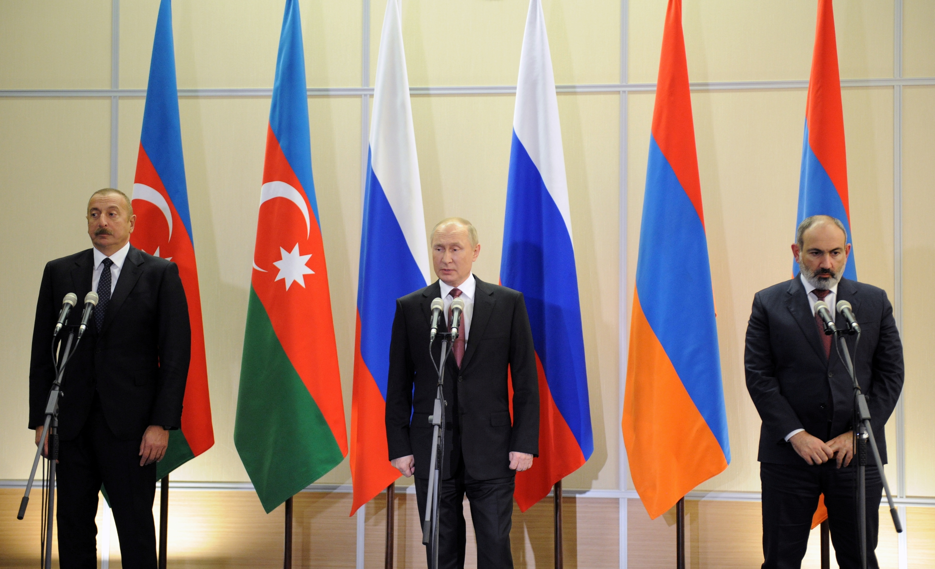 Putin gets Armenian and Azeri leaders to agree to work on defining border | Reuters
