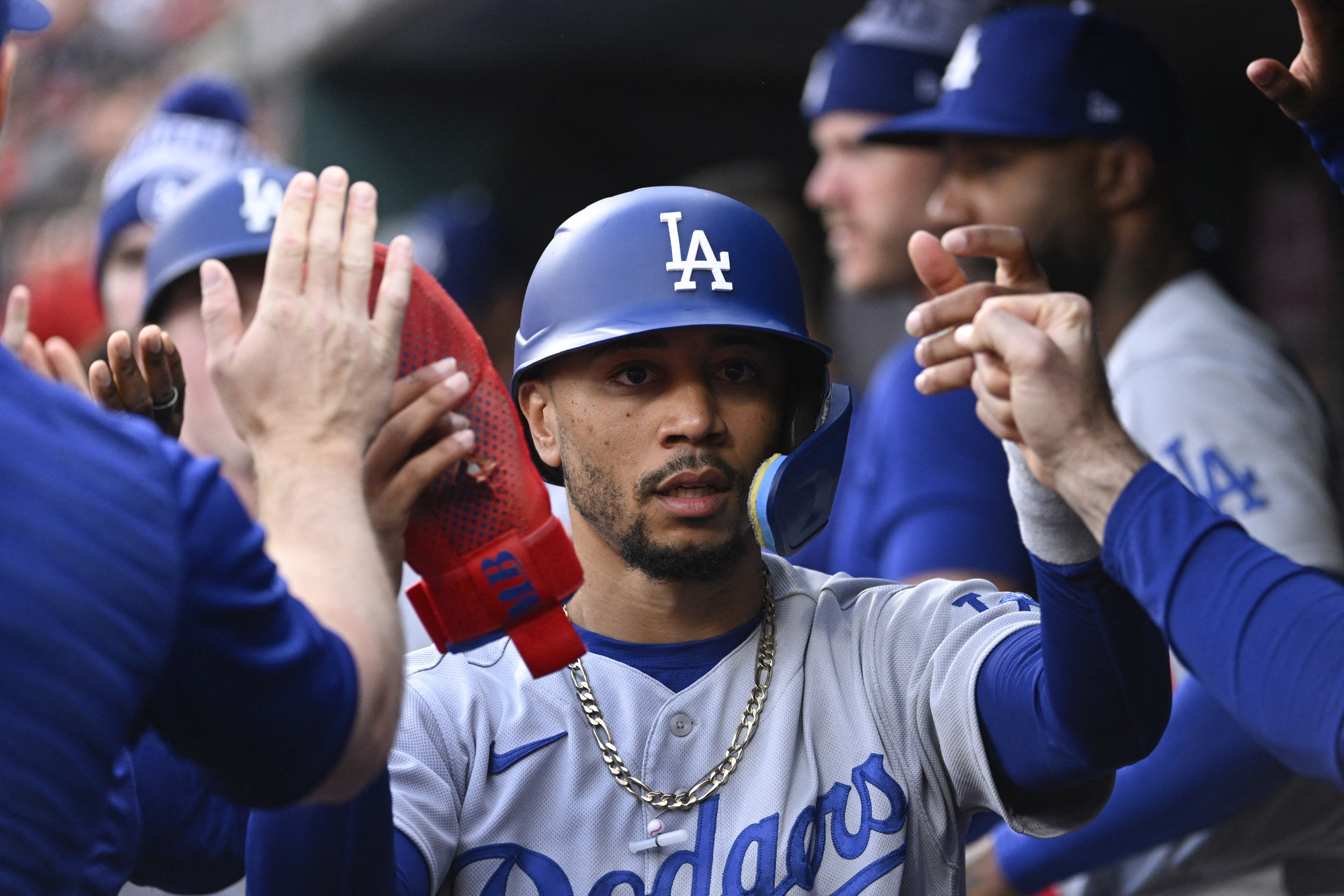 Cardinals hit 7 homers, pound visiting Dodgers