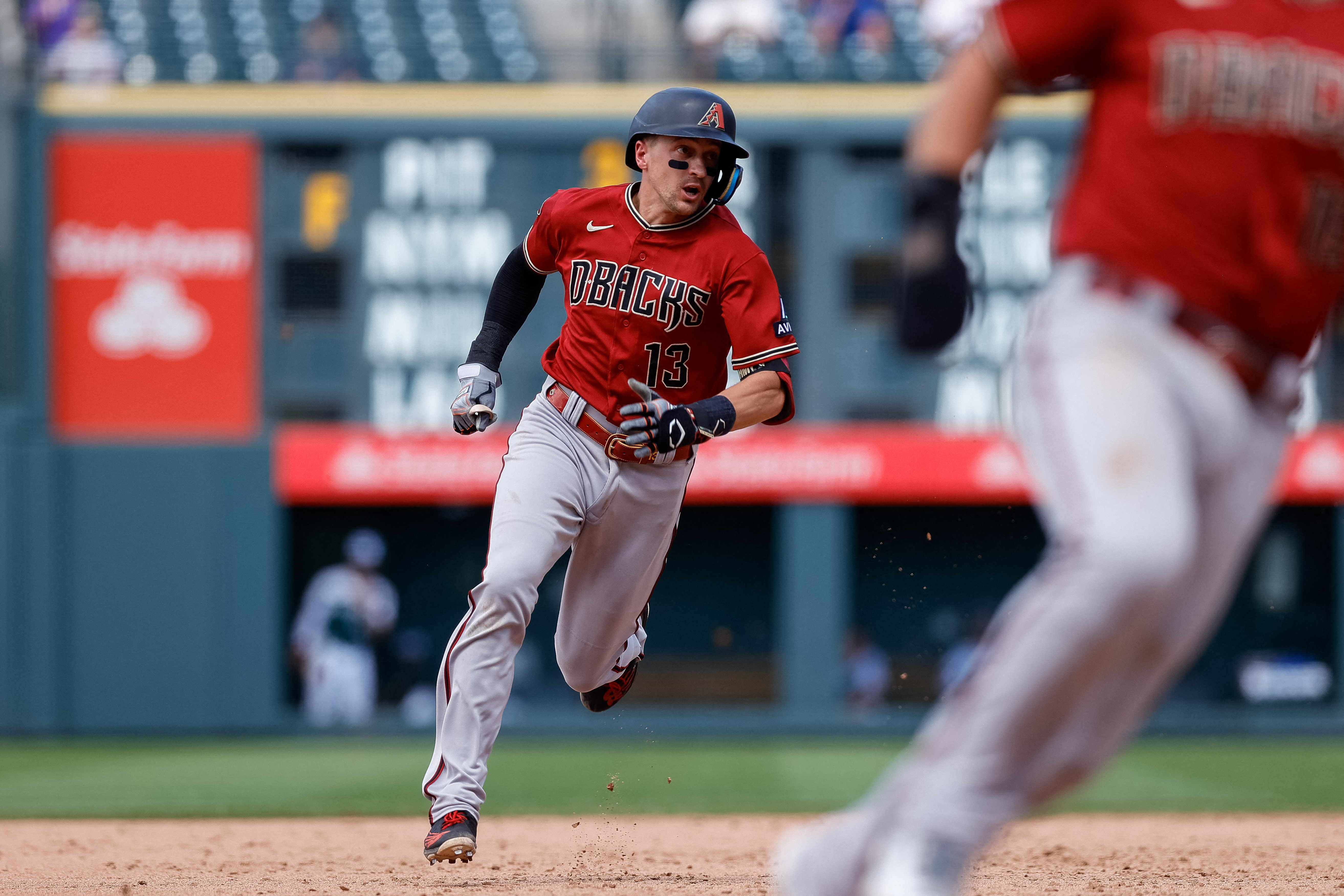 D-backs rally past Rockies behind Christian Walker