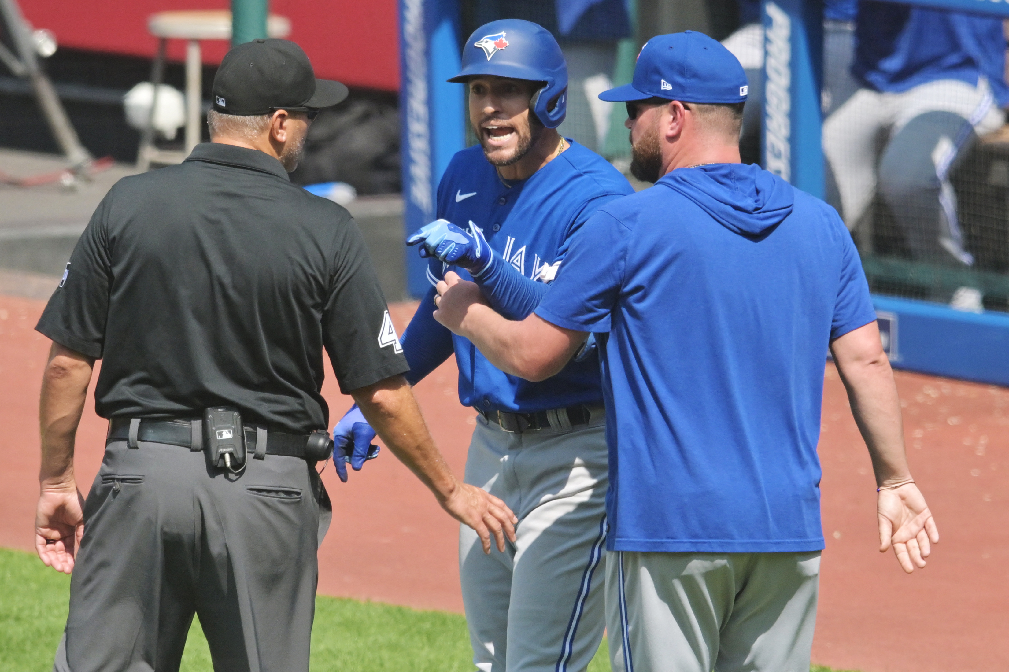 Why is Blue Jays' Manager John Schneider being heavily criticized?