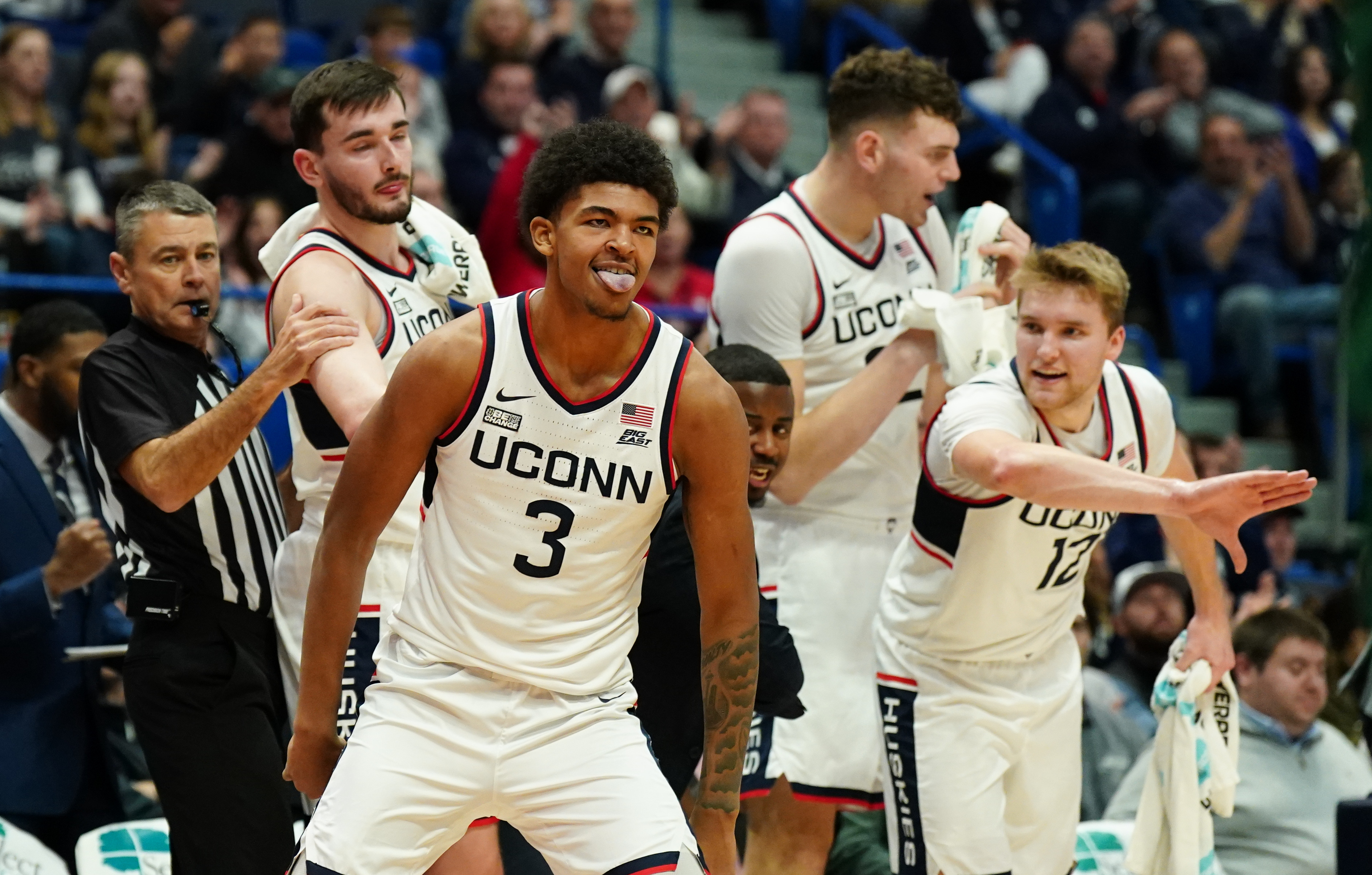 UConn completes Fab 5 recruiting class with athletic big man