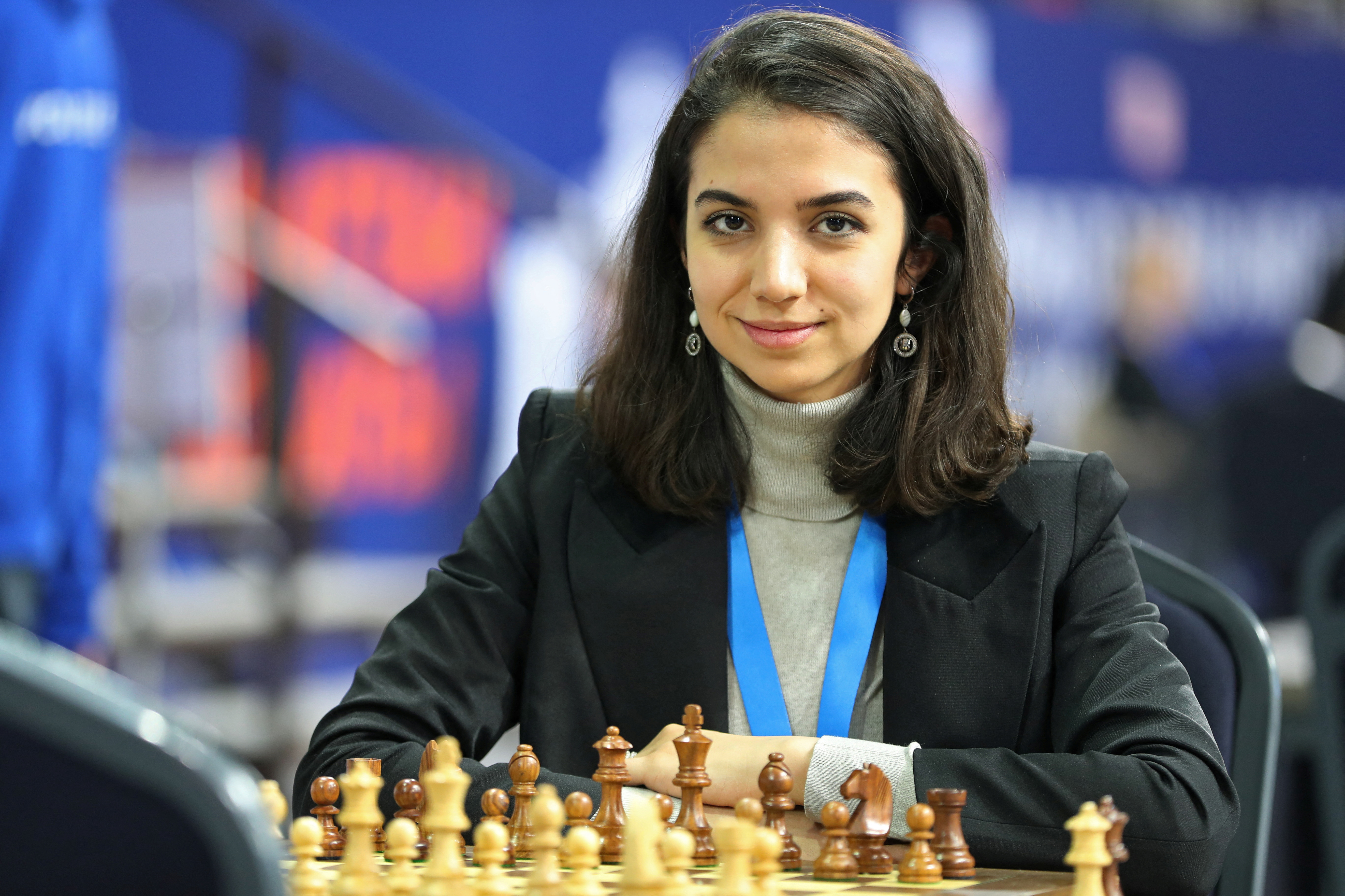 Iranian chess player was warned not to return to Iran after competing  without hijab -source