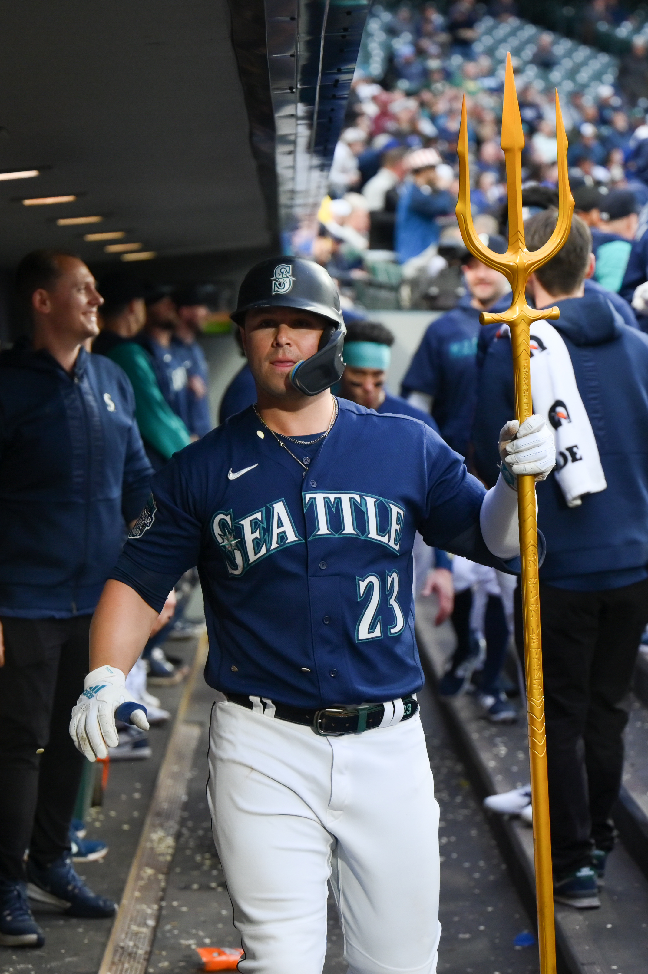 Watch: Seattle Mariners Debut New Home Run Trident