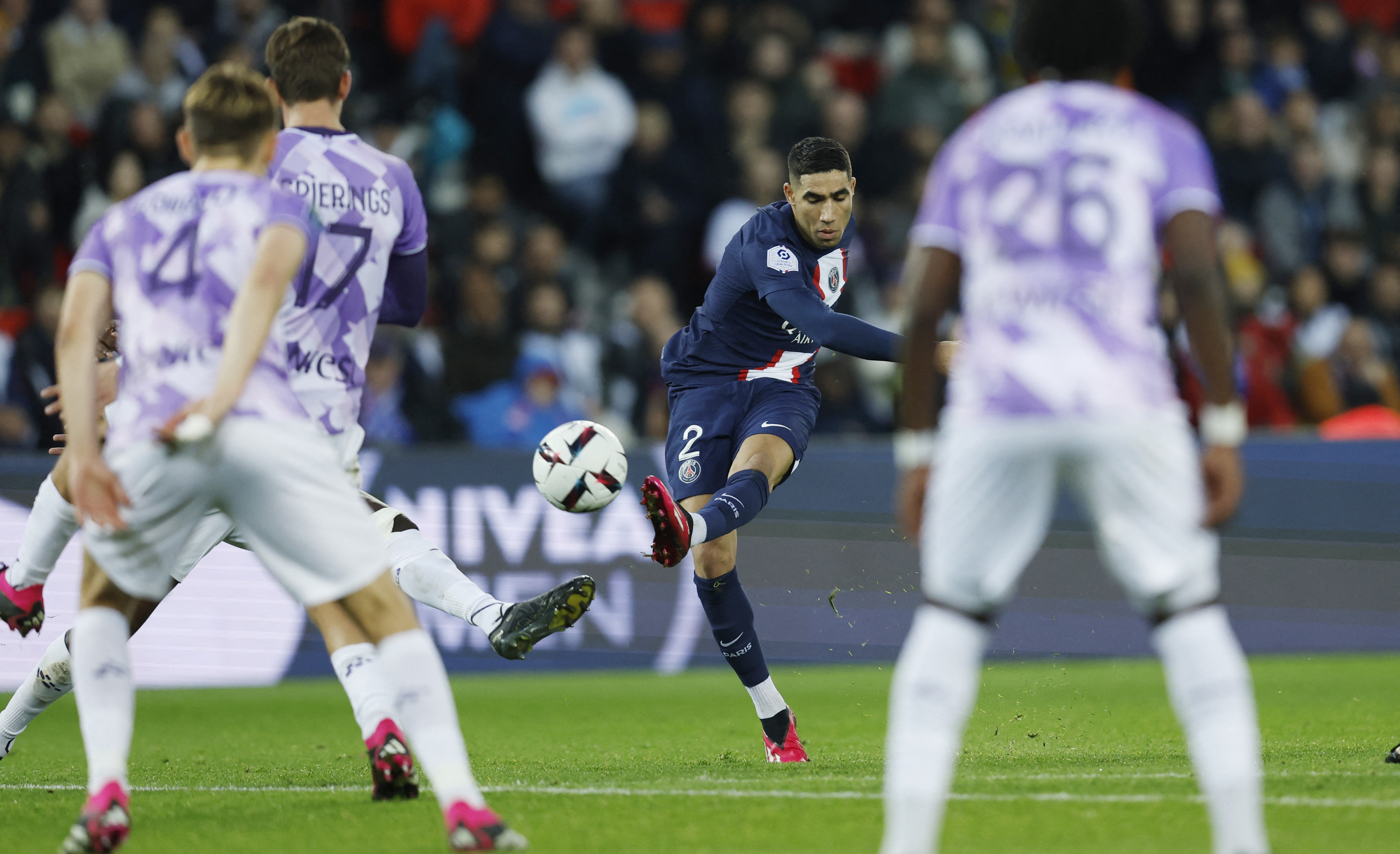 Toulouse win penalty shootout to make Champions Cup semis