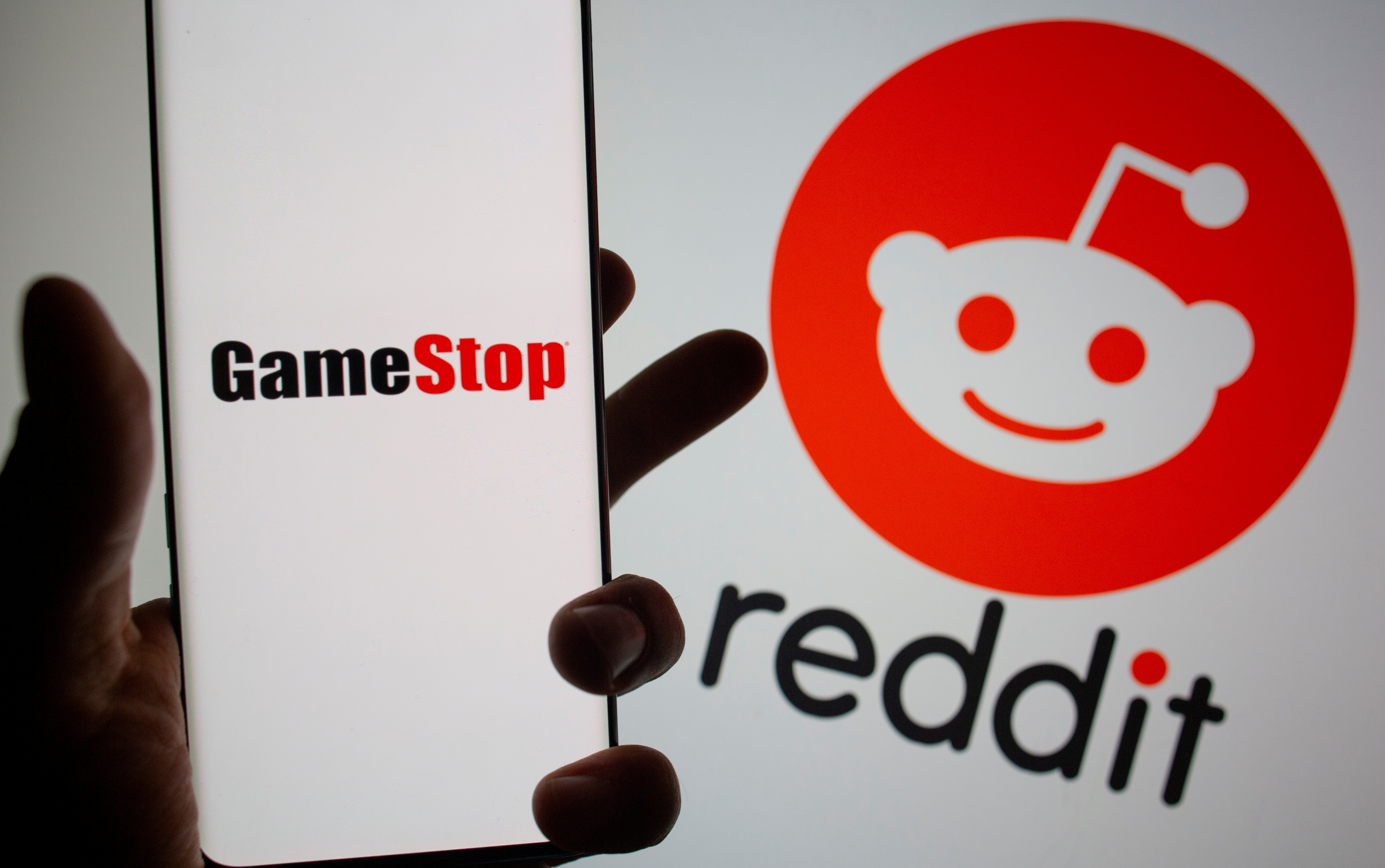 5342px x 3348px - GameStop shares slump as Reddit rally ebbs | Reuters