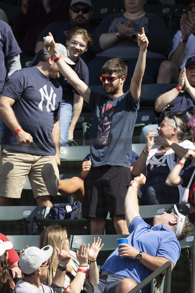 Guardians walk off on Yankees with 3-run 10th | Reuters