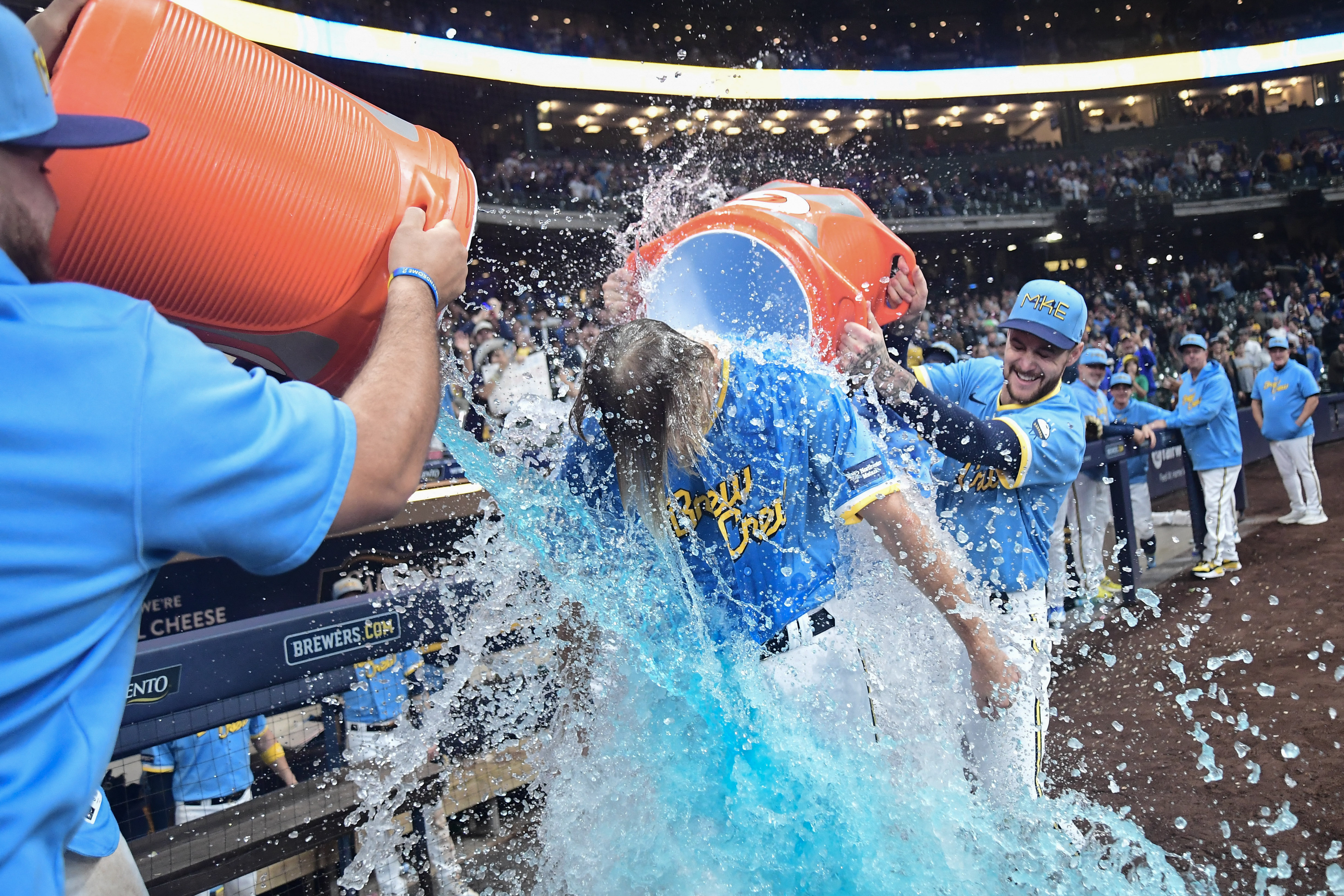 Cubs' postseason hopes take hit in 10-inning loss to Brewers