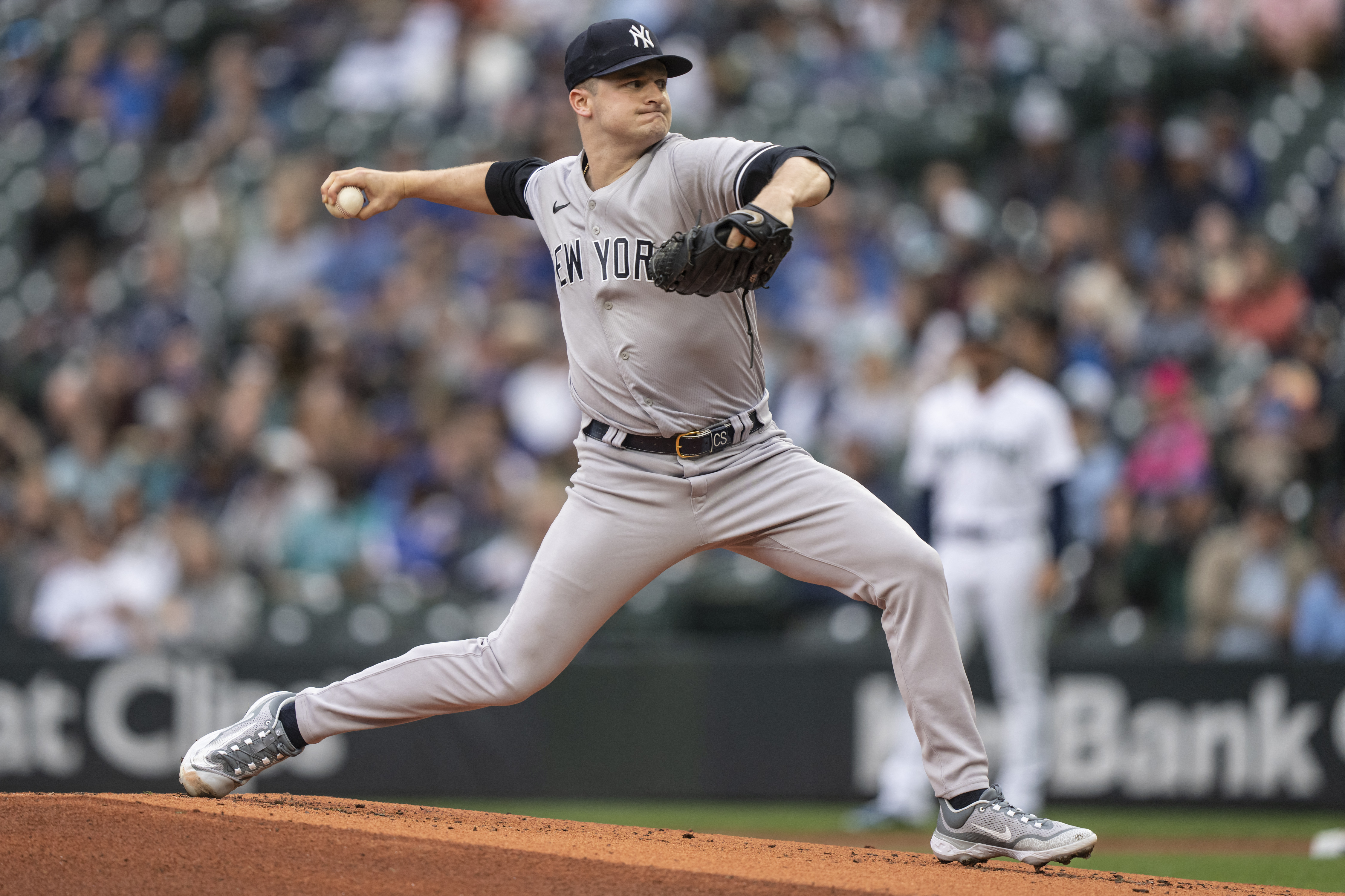 Cal Raleigh's RBI single in 10th inning gives Mariners 1-0 win over Yankees  - ABC7 New York