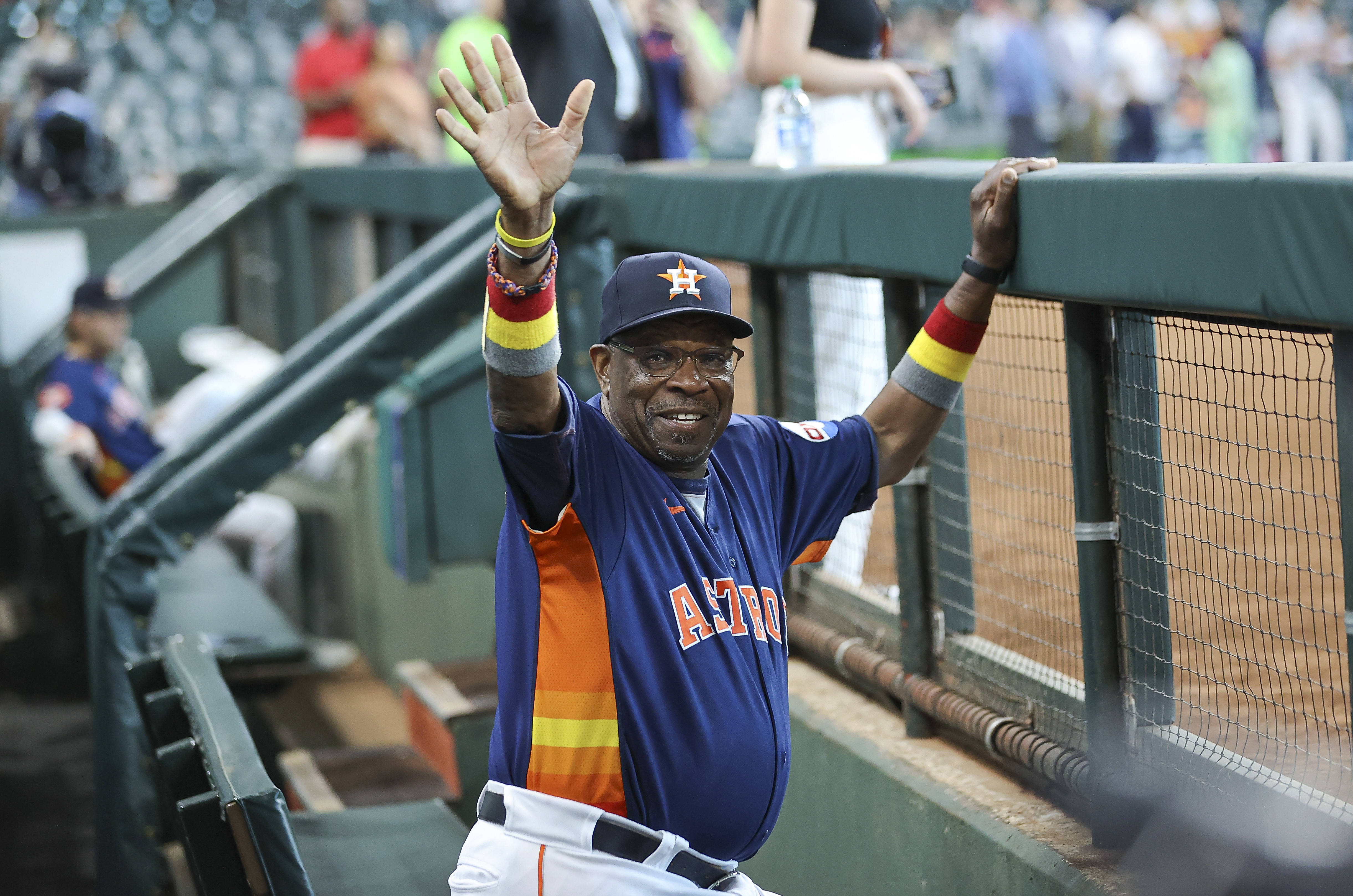 Martin Maldonado's late heroics help Astros edge Mariners