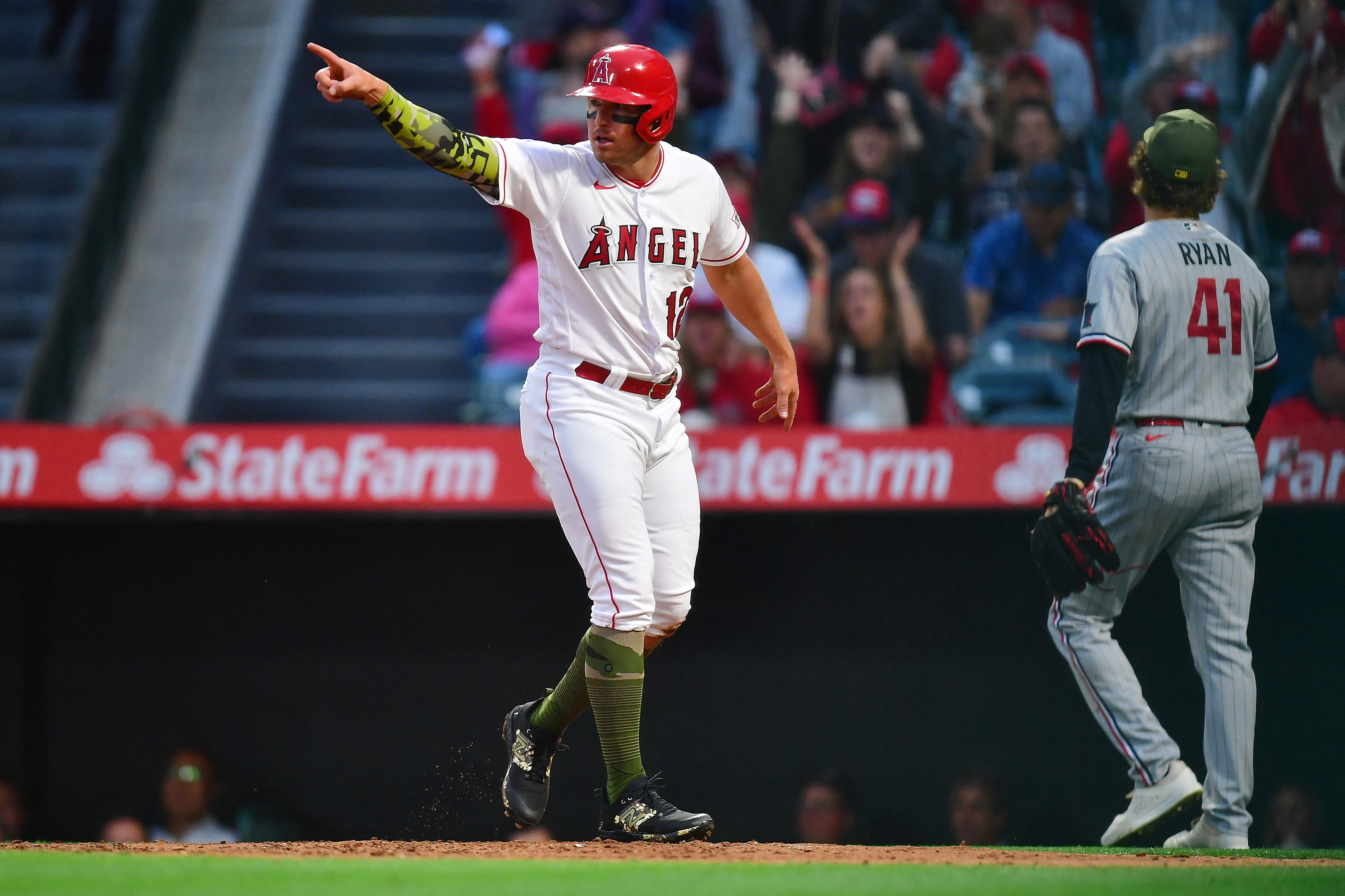 Mickey Moniak Returns for Los Angeles Angels and Faces Seattle Mariners -  BVM Sports