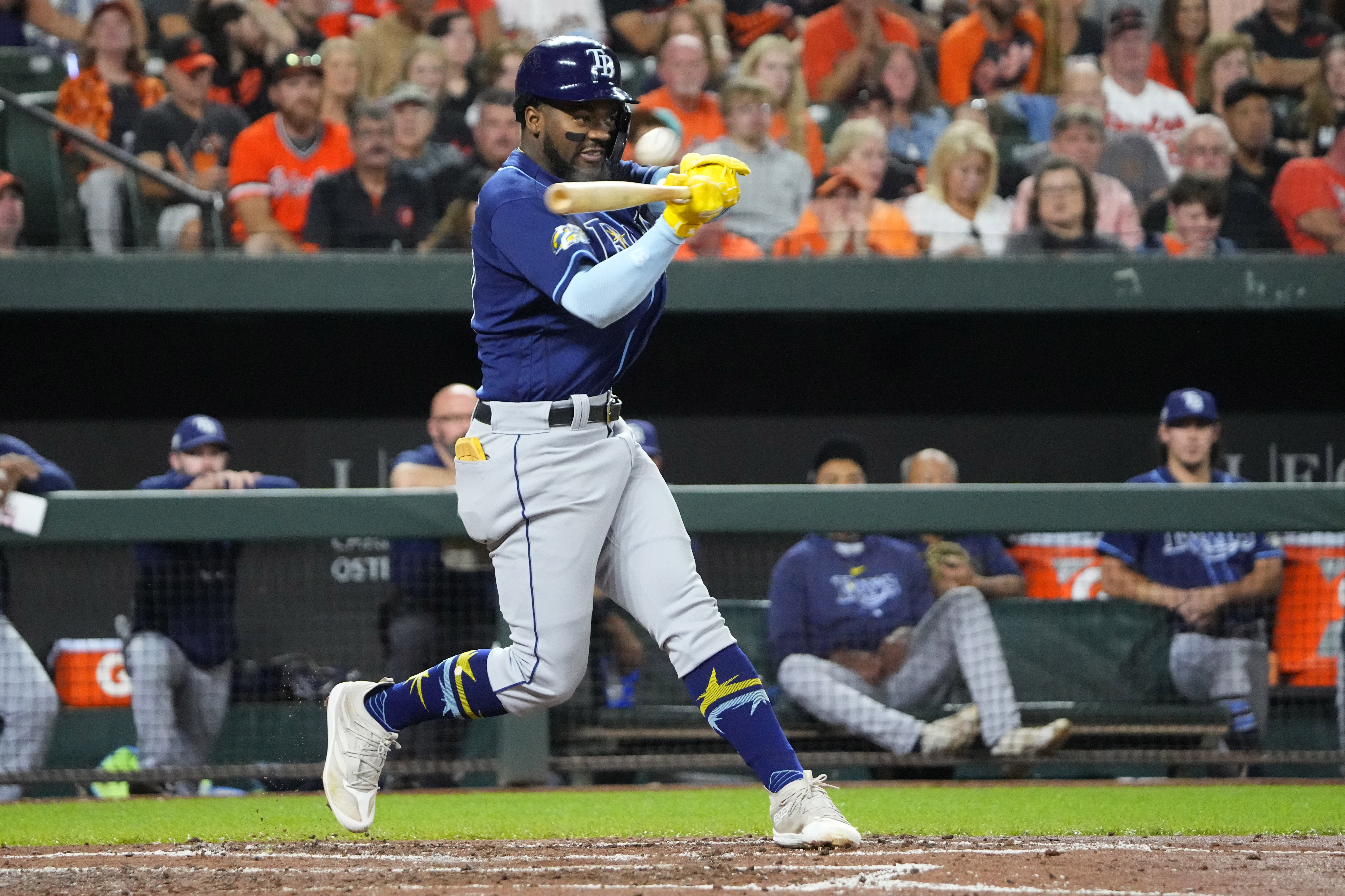 Henderson and Rodriguez help Orioles go a game up on Rays in AL East with  8-0 victory - ABC News