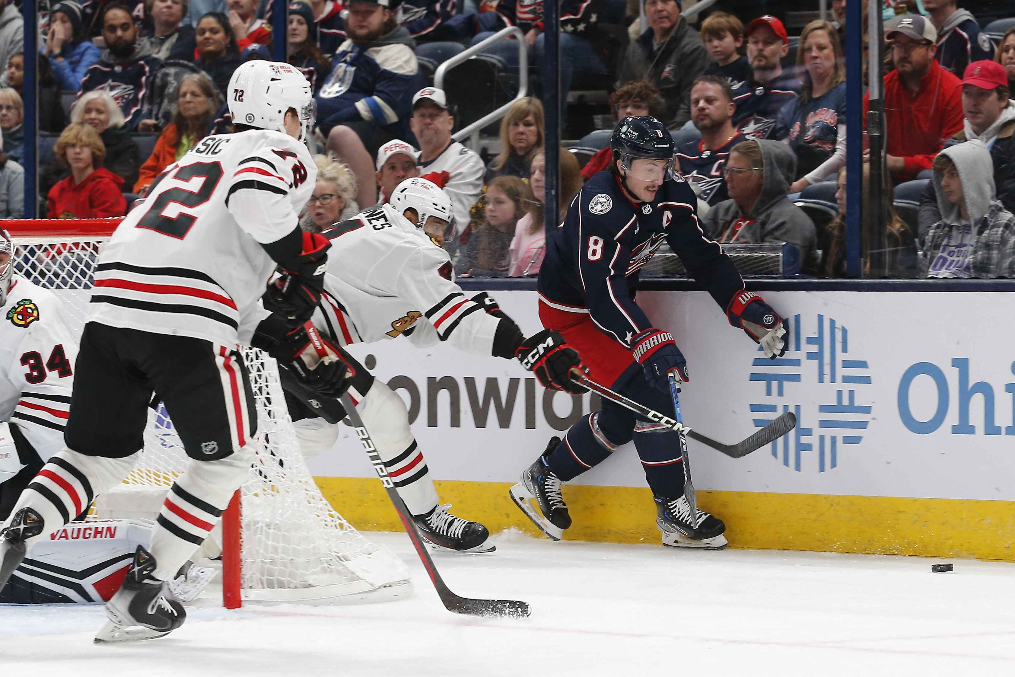 Blue Jackets pile on early, rout Blackhawks at home | Reuters