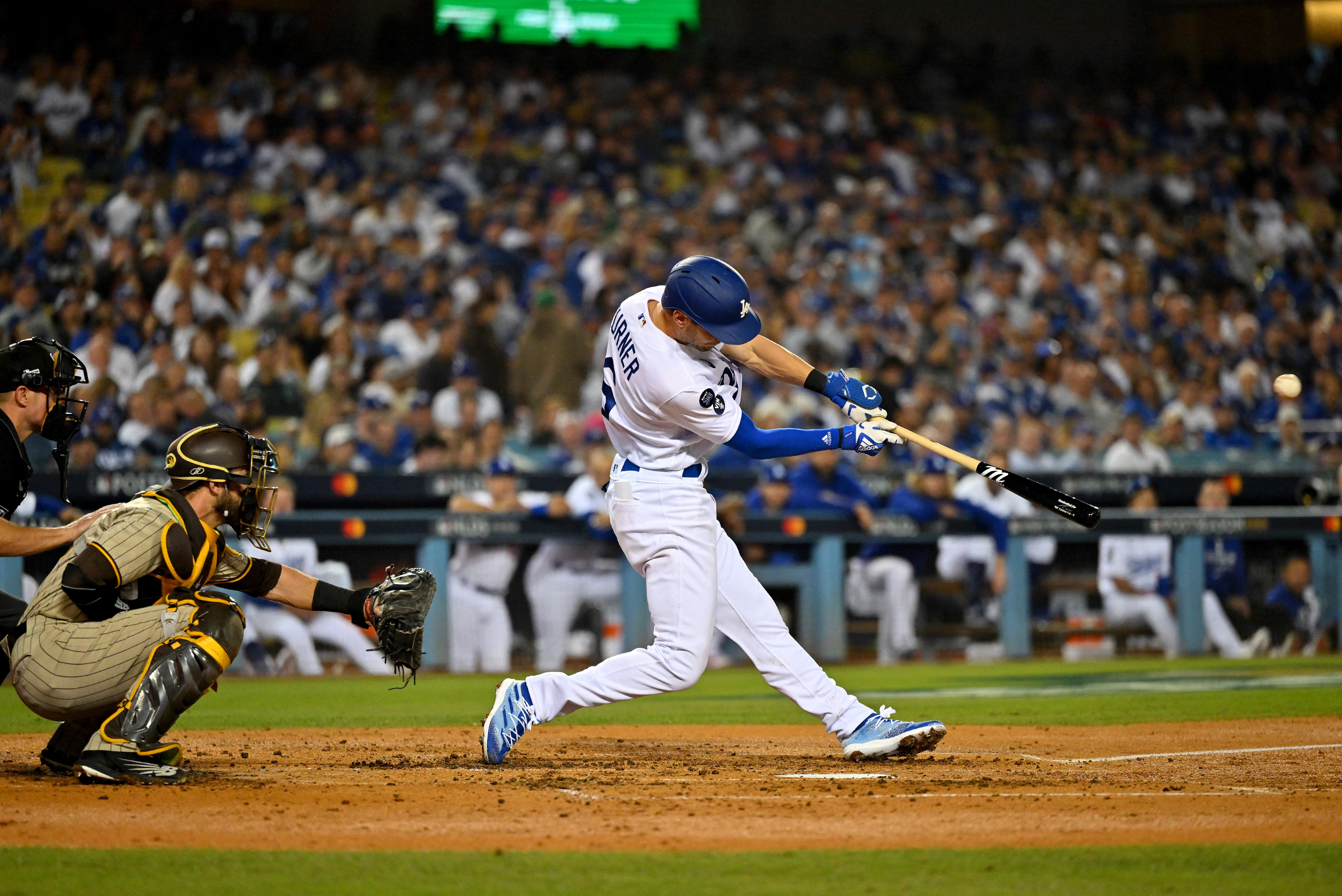 MLB roundup: Yordan Alvarez, Astros get historic win vs. Mariners