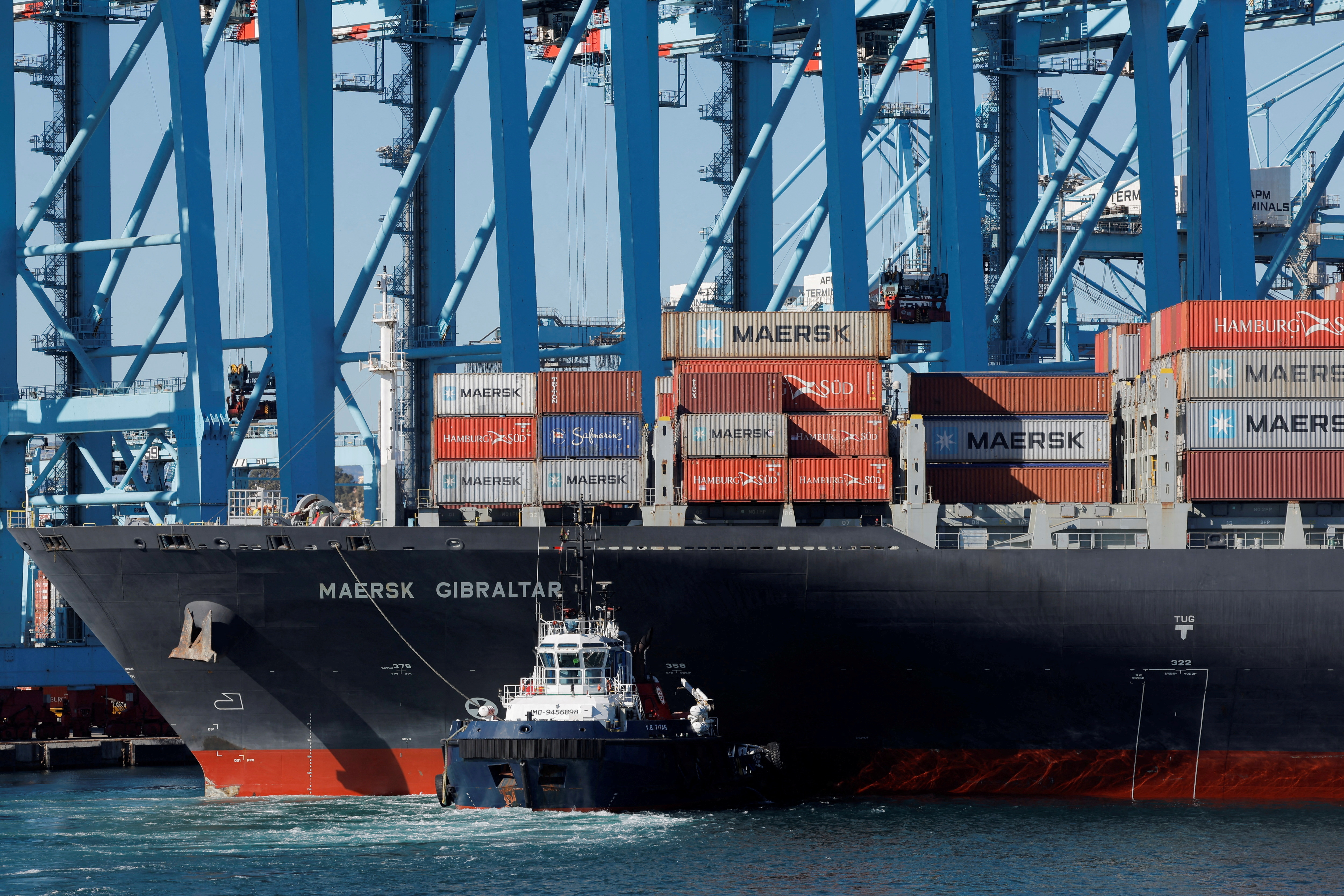 The 15 Biggest Container Ships in Service Right Now