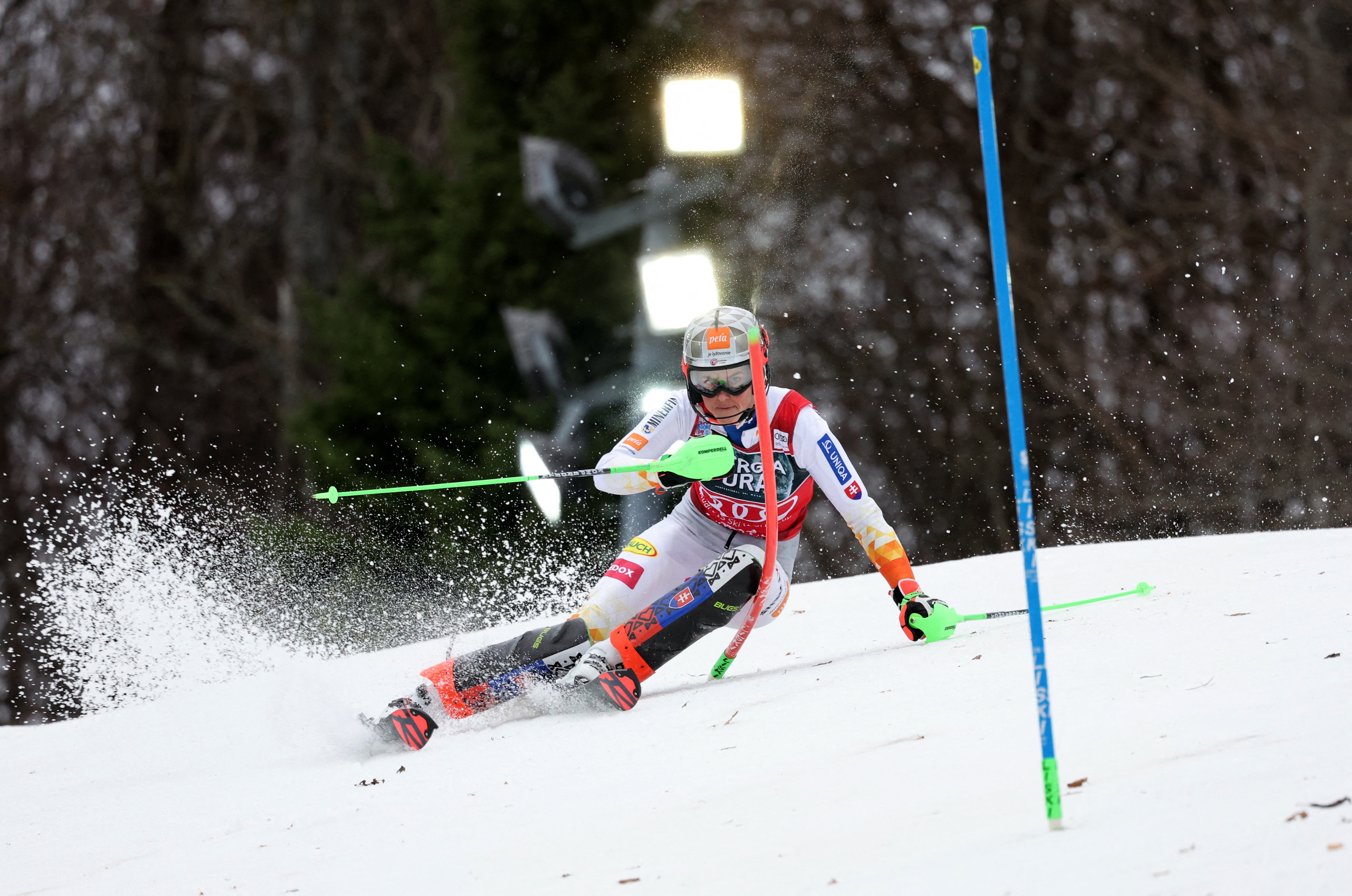 acuut Kauwgom maart Shiffrin takes record 47th World Cup slalom win | Reuters