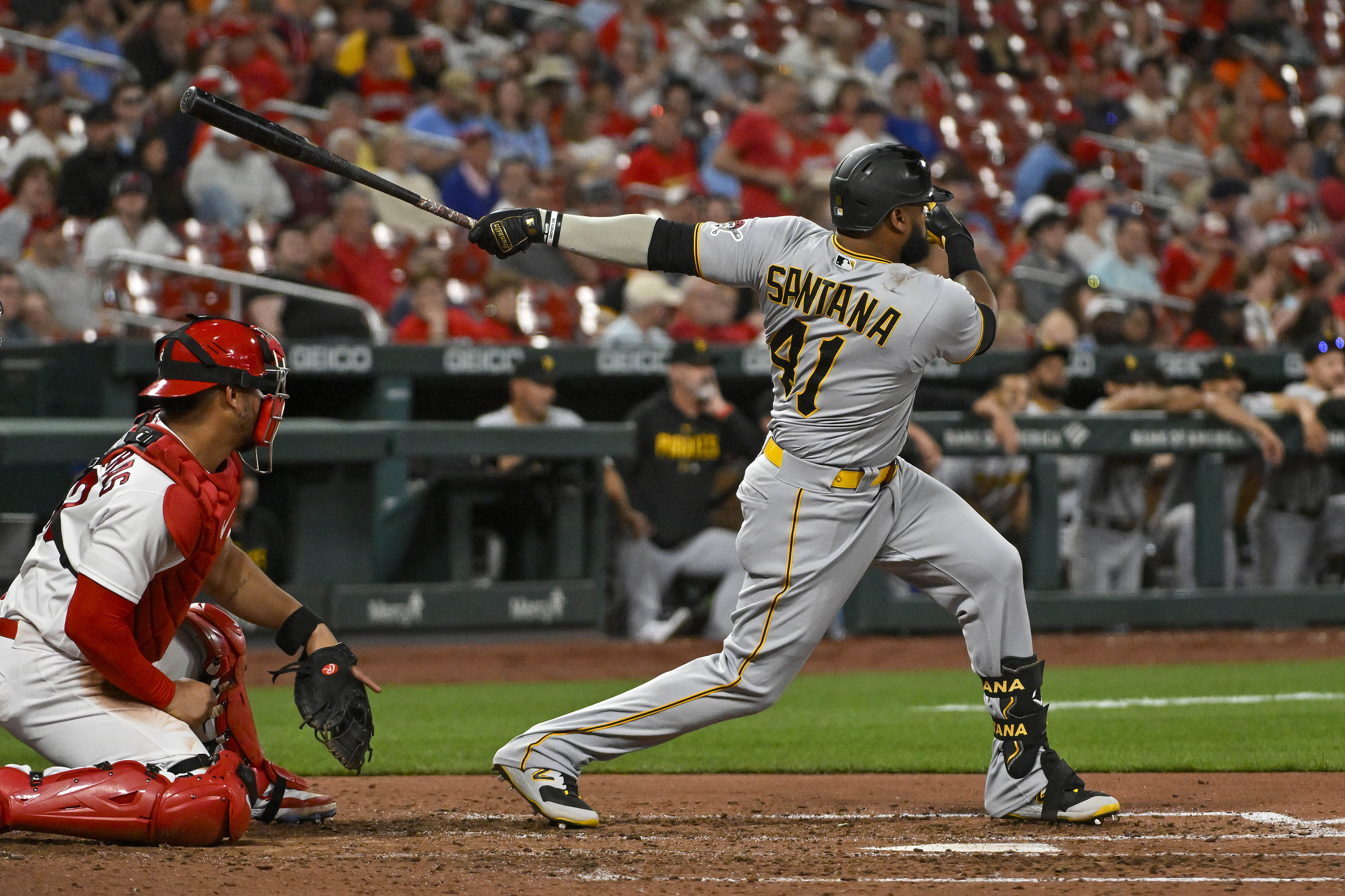 Vince Velasquez, Pirates blank Cardinals