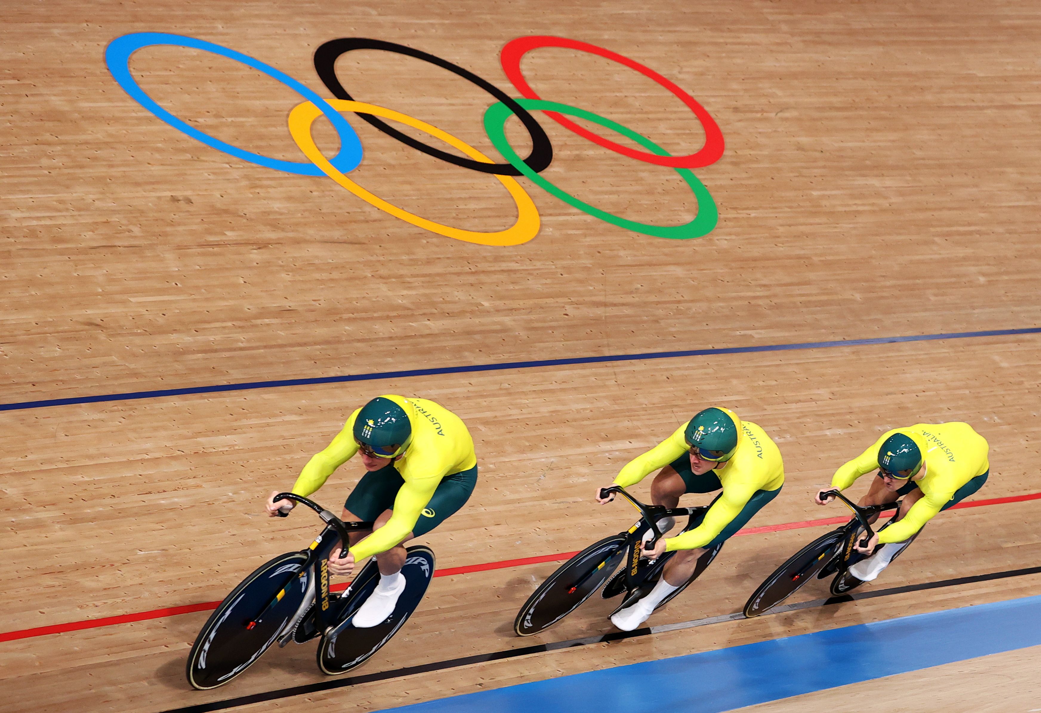 Cycling-Australian Glaetzer from track | Reuters