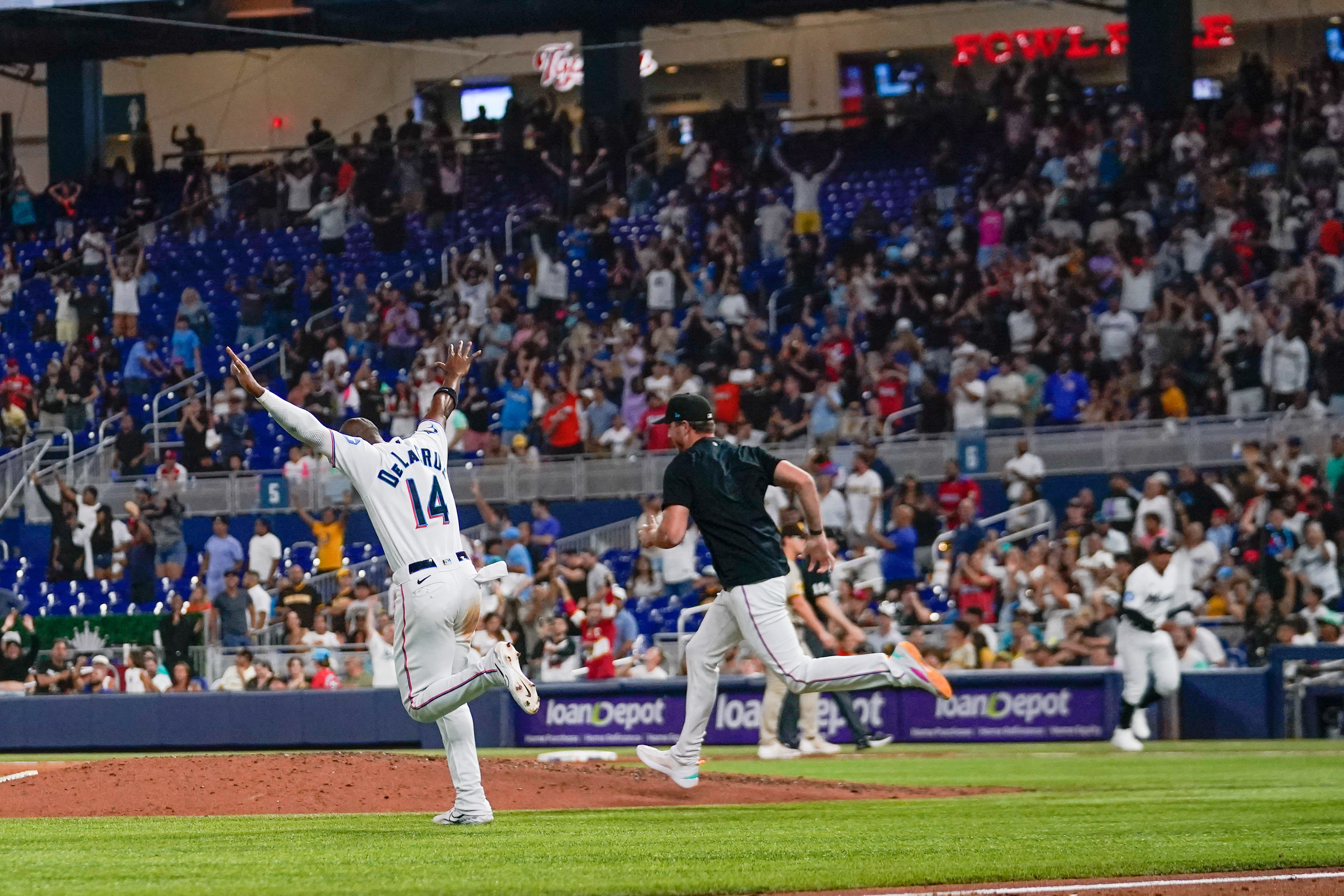 Jean Segura, Nick Fortes clutch up as Marlins rally past Padres