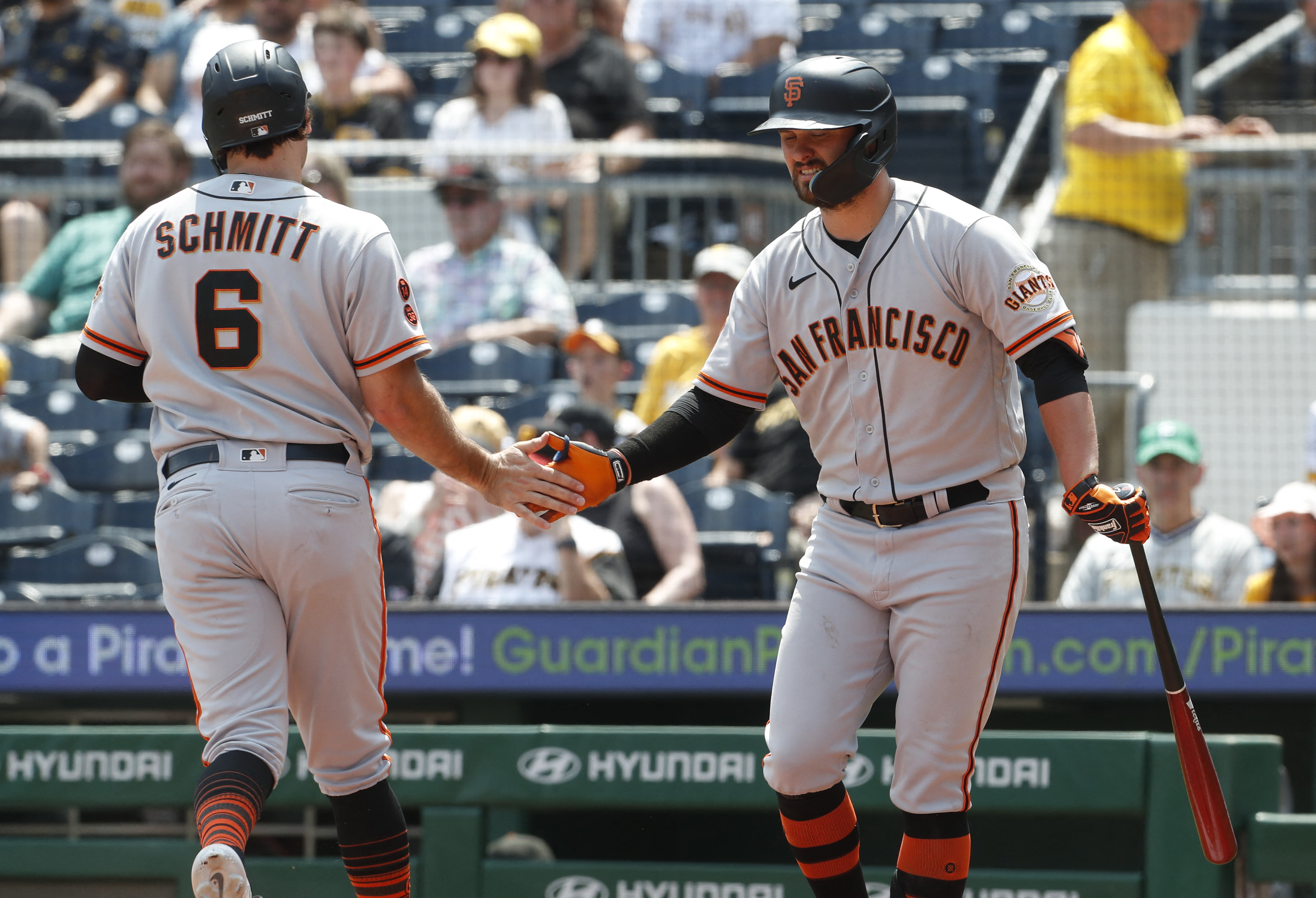 Conforto, Bailey hit 10th-inning doubles and Giants beat Pirates 8