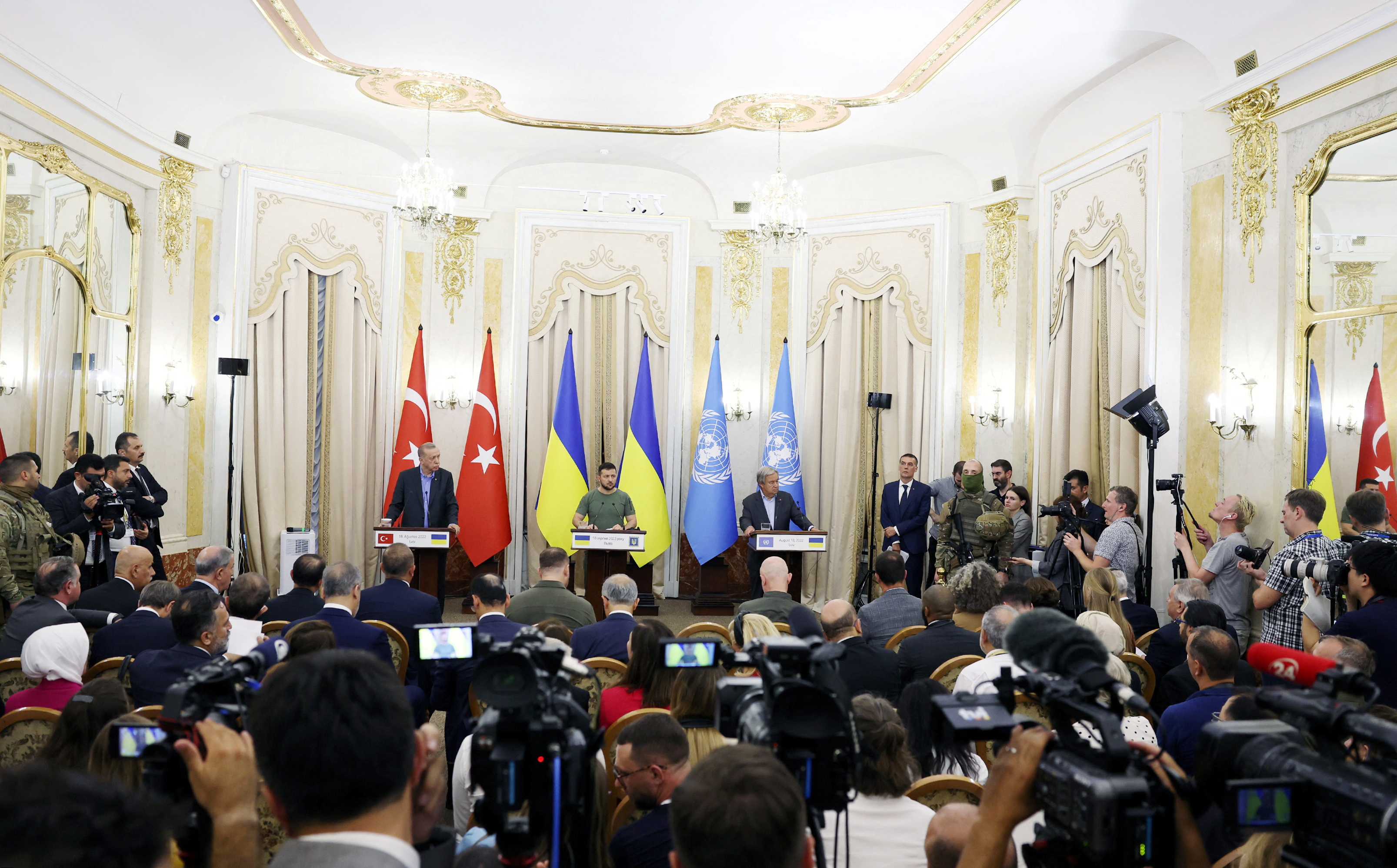 Turkish President Erdogan, Ukraine's President Zelenskiy and U.N. Secretary-General Guterres attend a news conference in Lviv