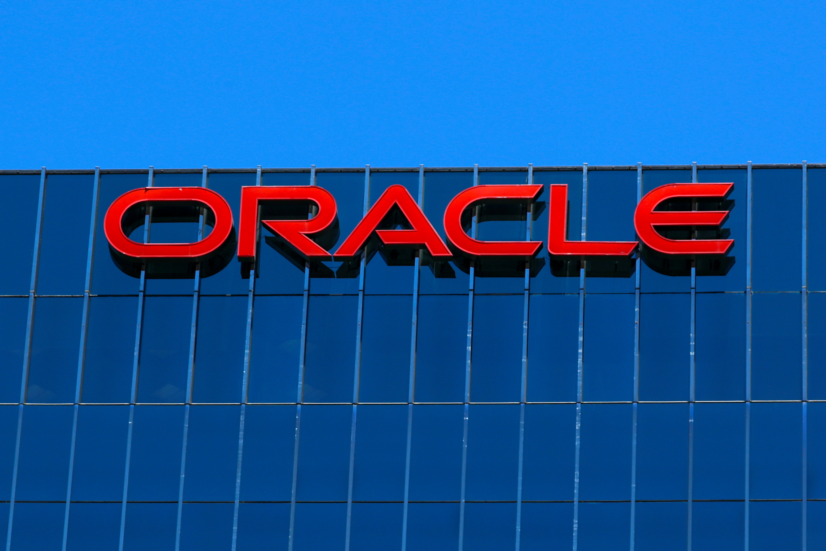 oracle partners with india's airtel in boost for cloud business | reuters