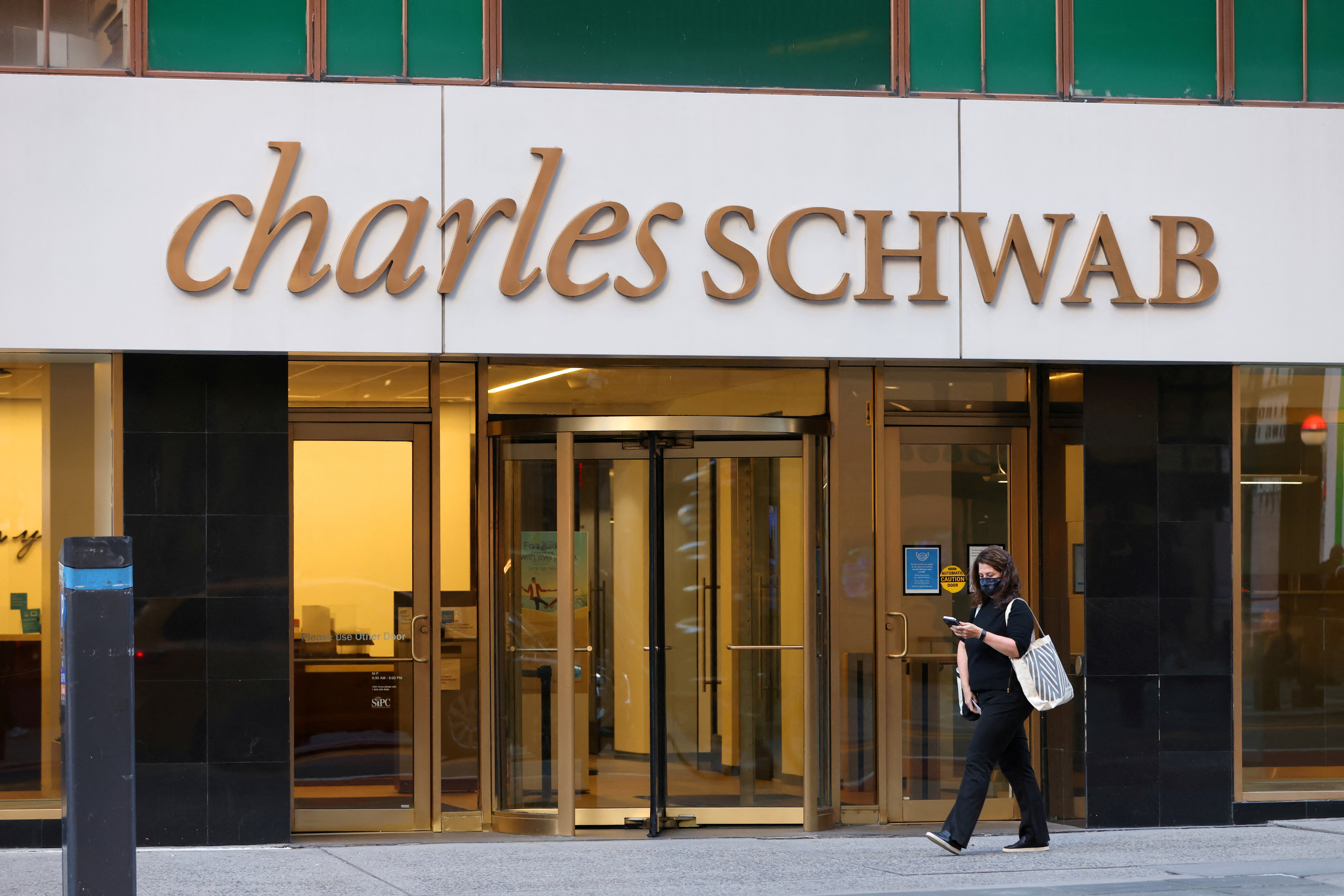 A view of the Charles Schwab office location in Manhattan, New York